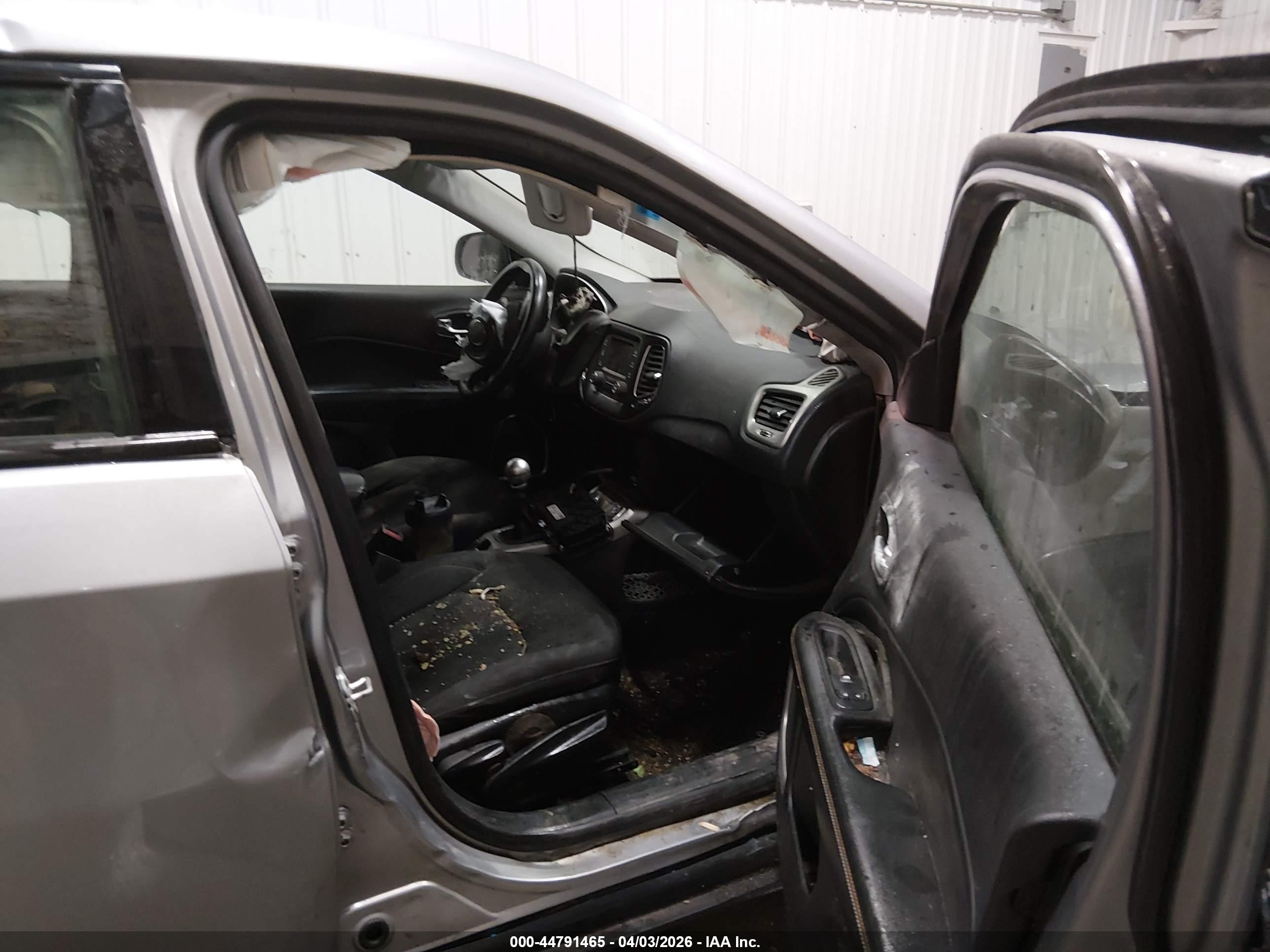 JEEP COMPASS image 5