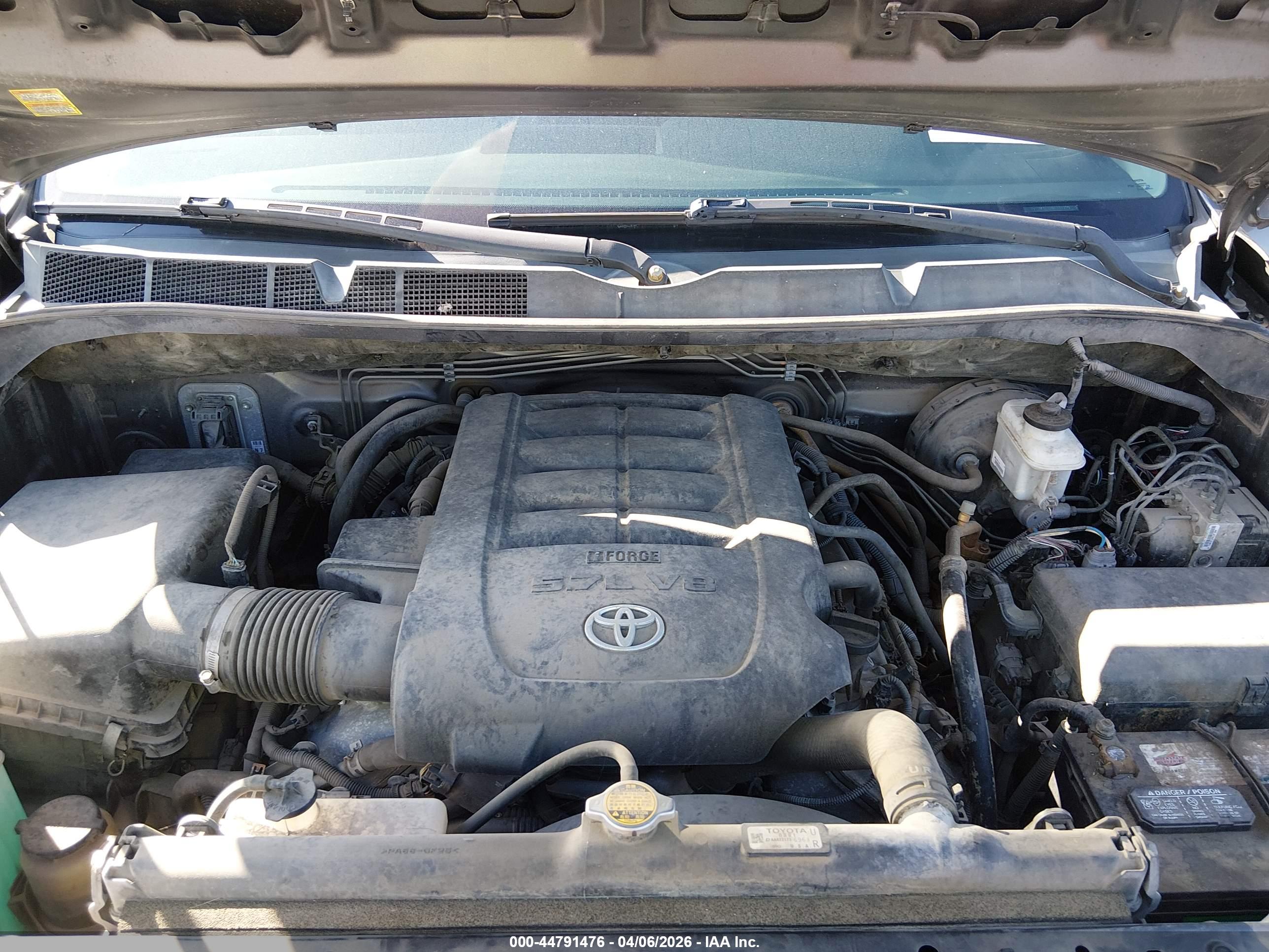 TOYOTA TUNDRA image 10
