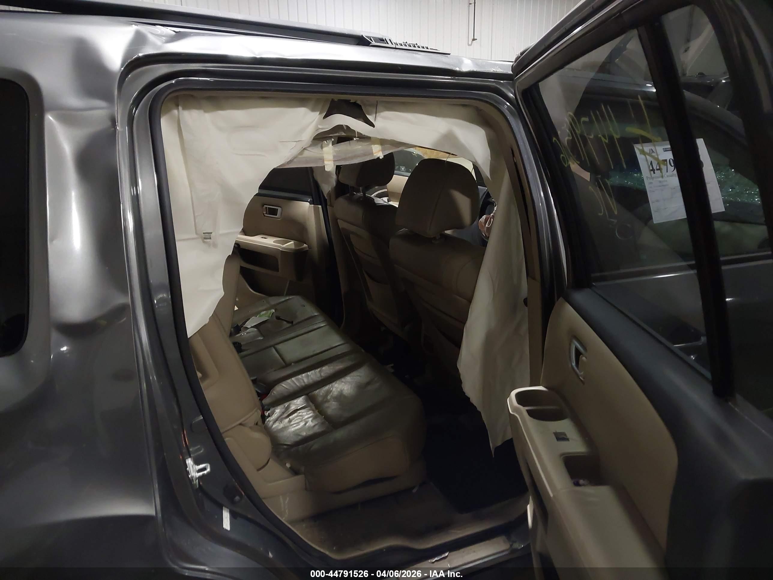 HONDA PILOT image 8