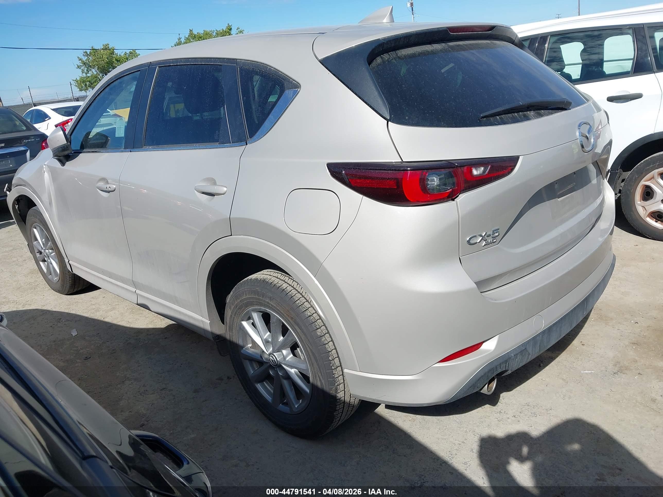 MAZDA CX-5 image 3