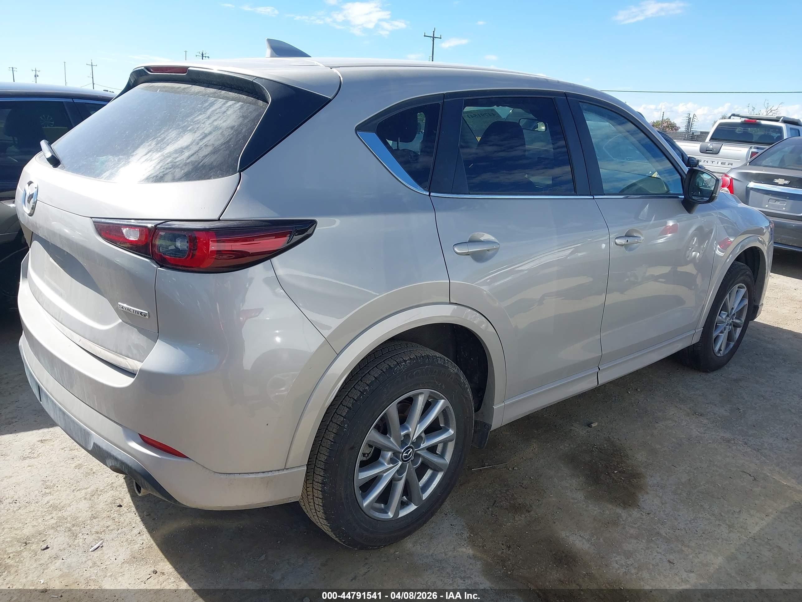 MAZDA CX-5 image 4