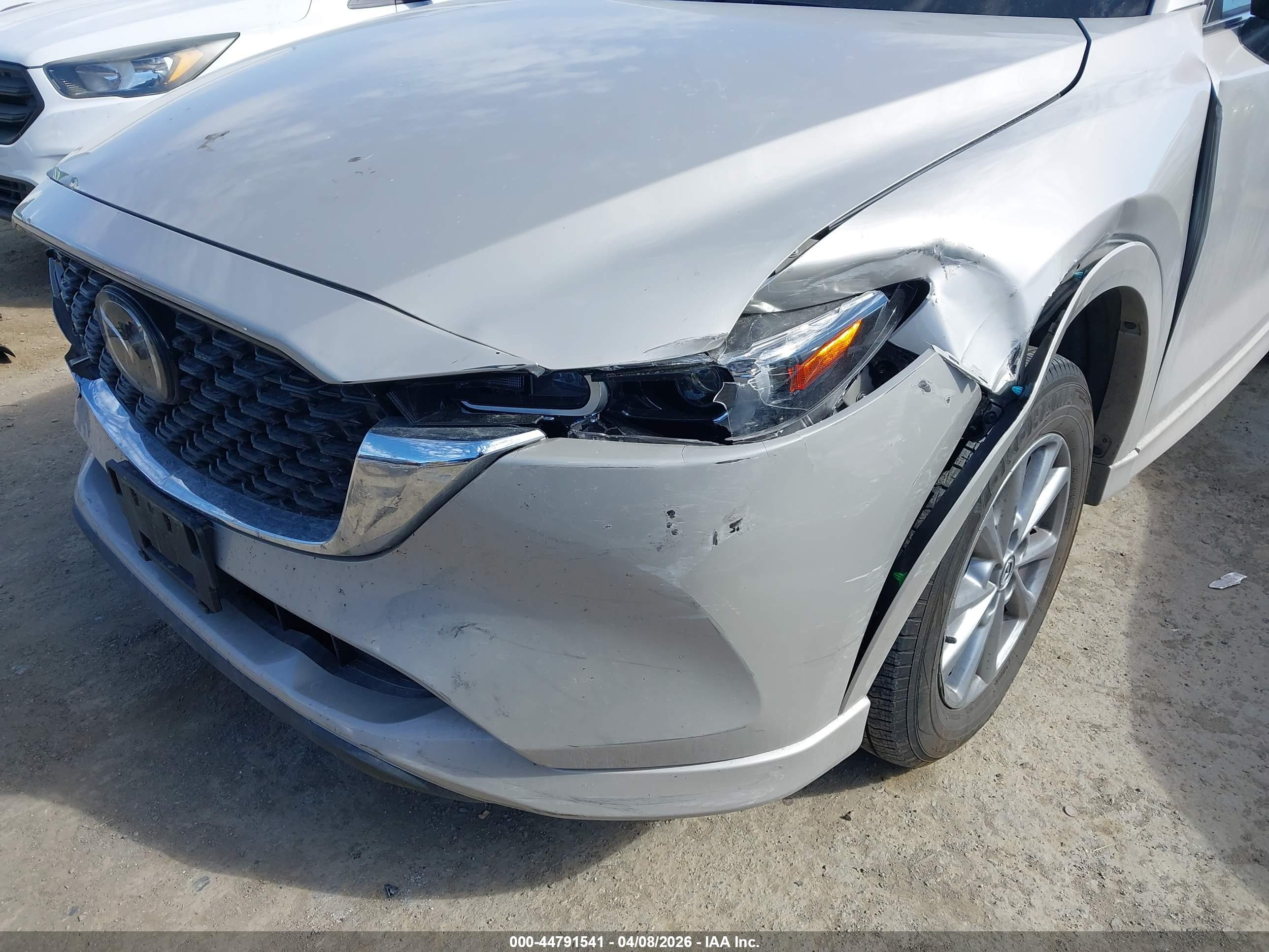 MAZDA CX-5 image 6