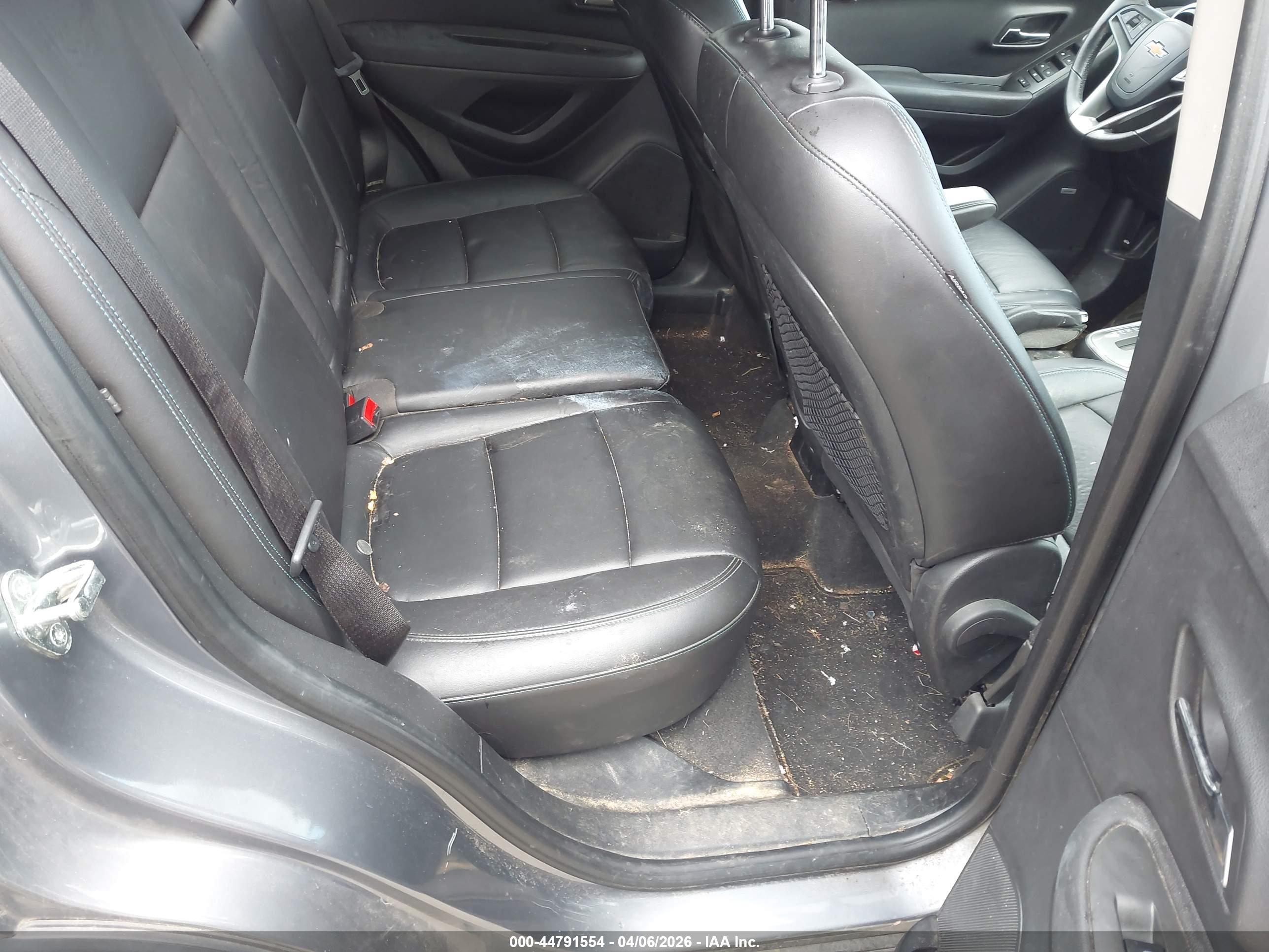 CHEVROLET TRAX image 8