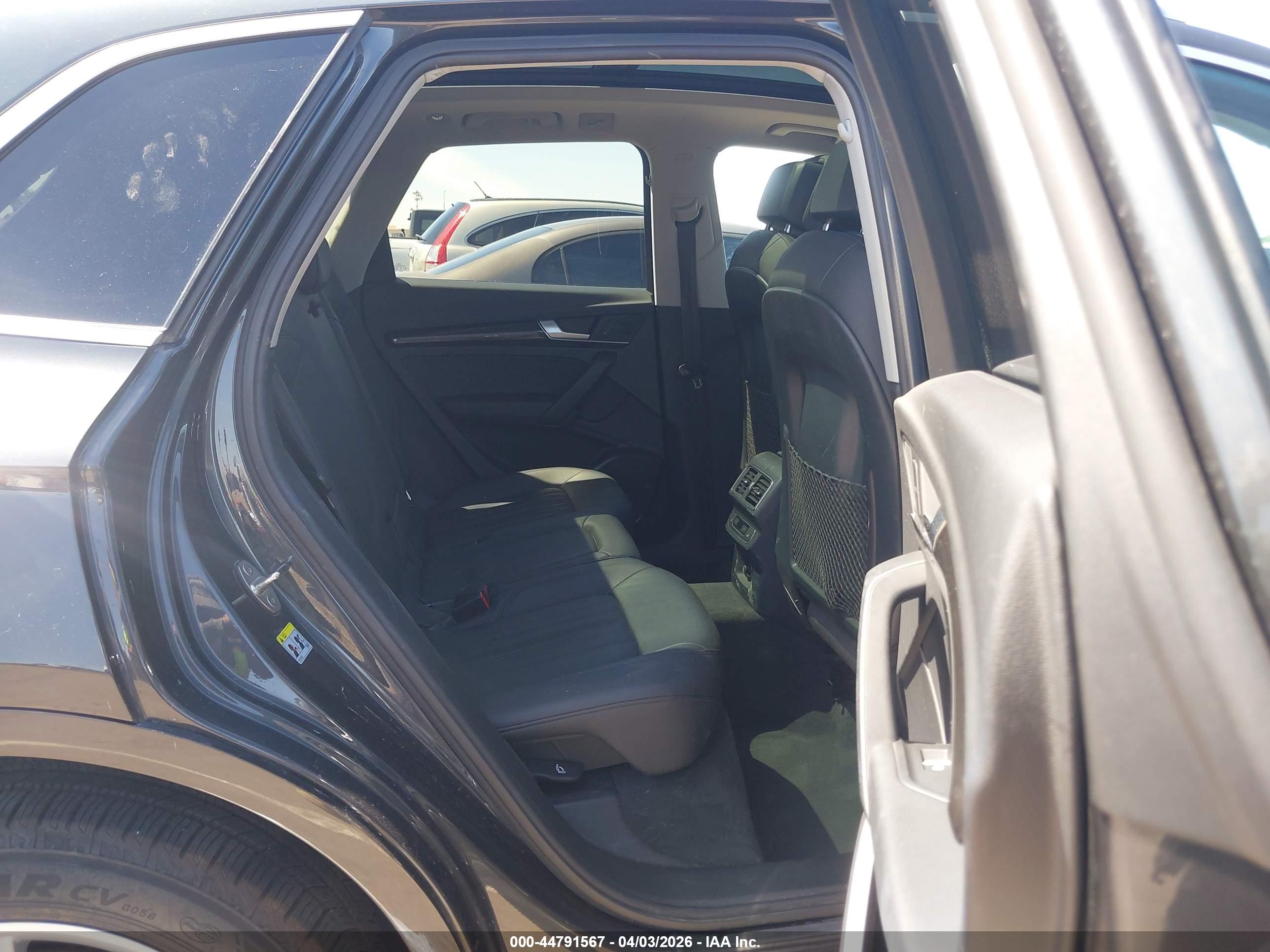 AUDI Q5 image 8