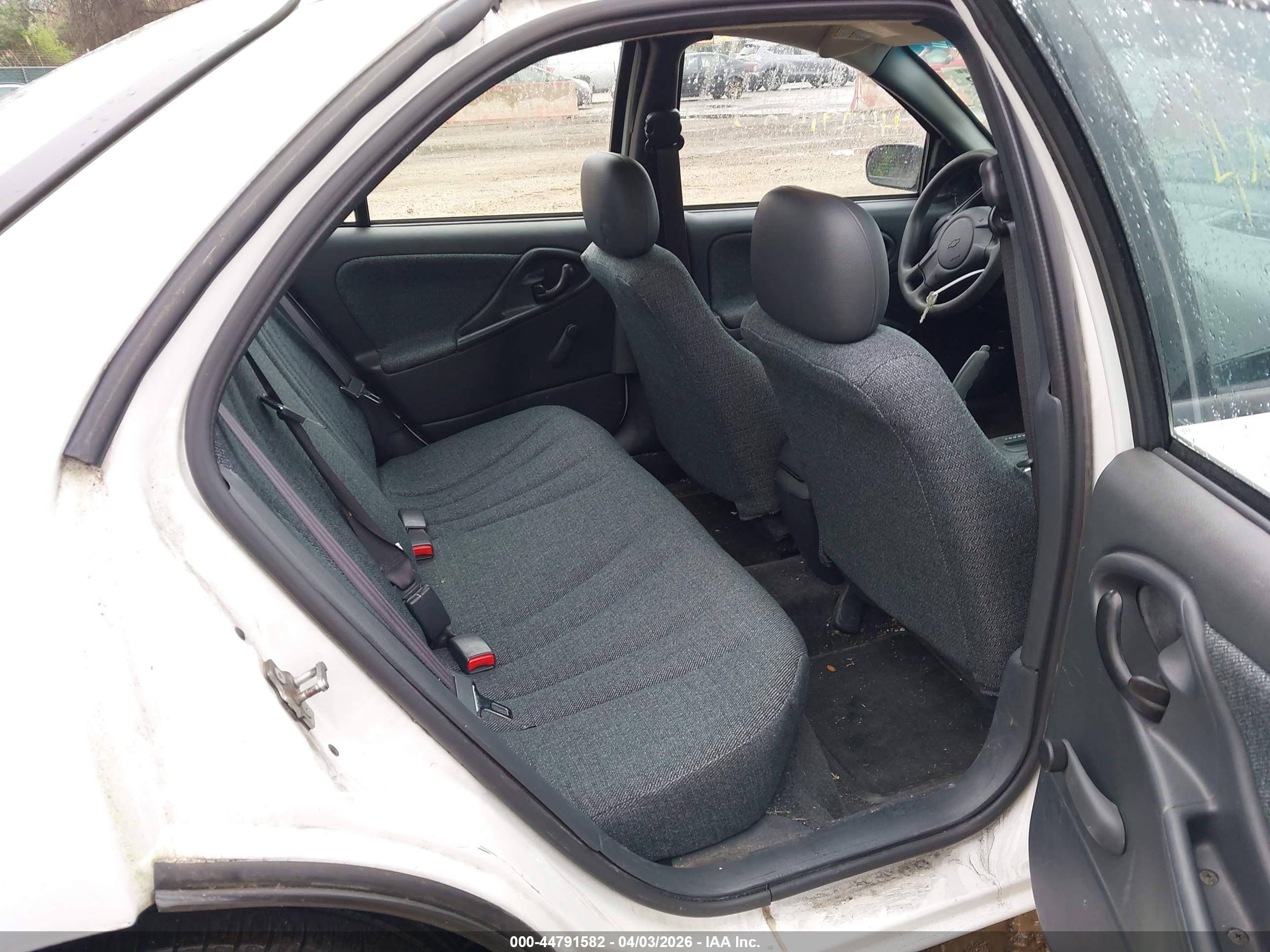 CHEVROLET CAVALIER image 8