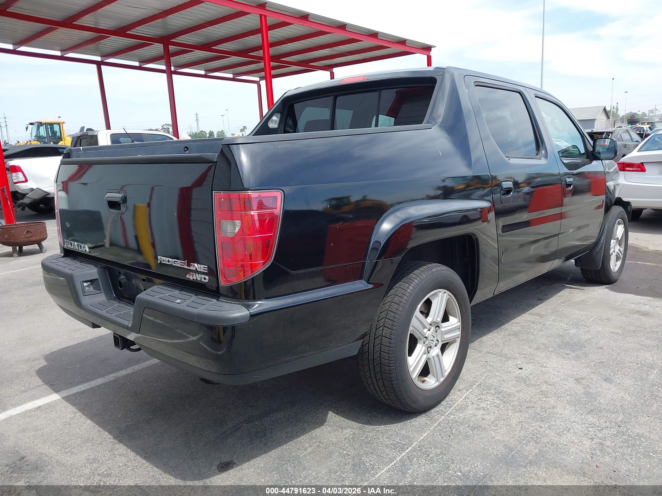HONDA RIDGELINE image 4