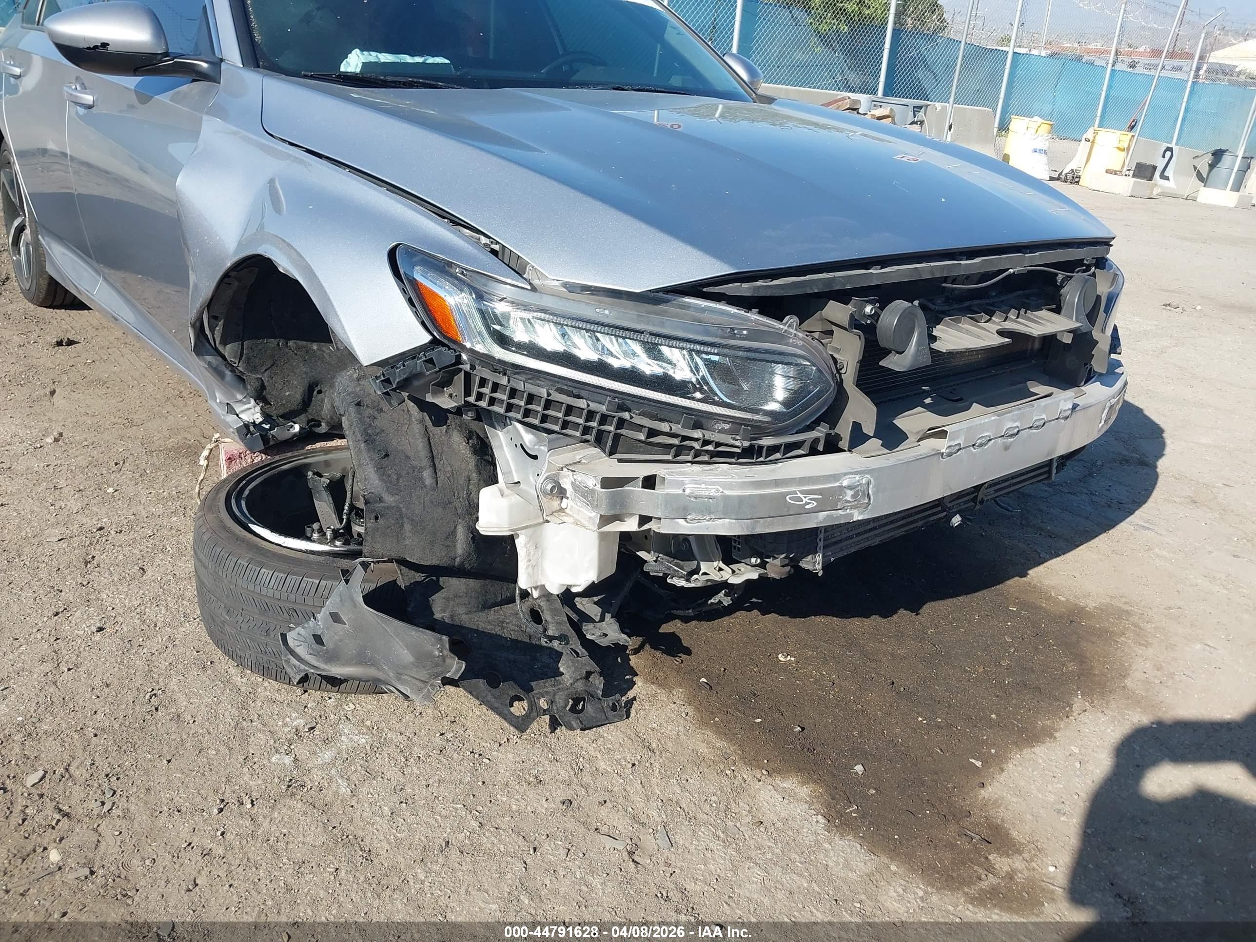 HONDA ACCORD image 6