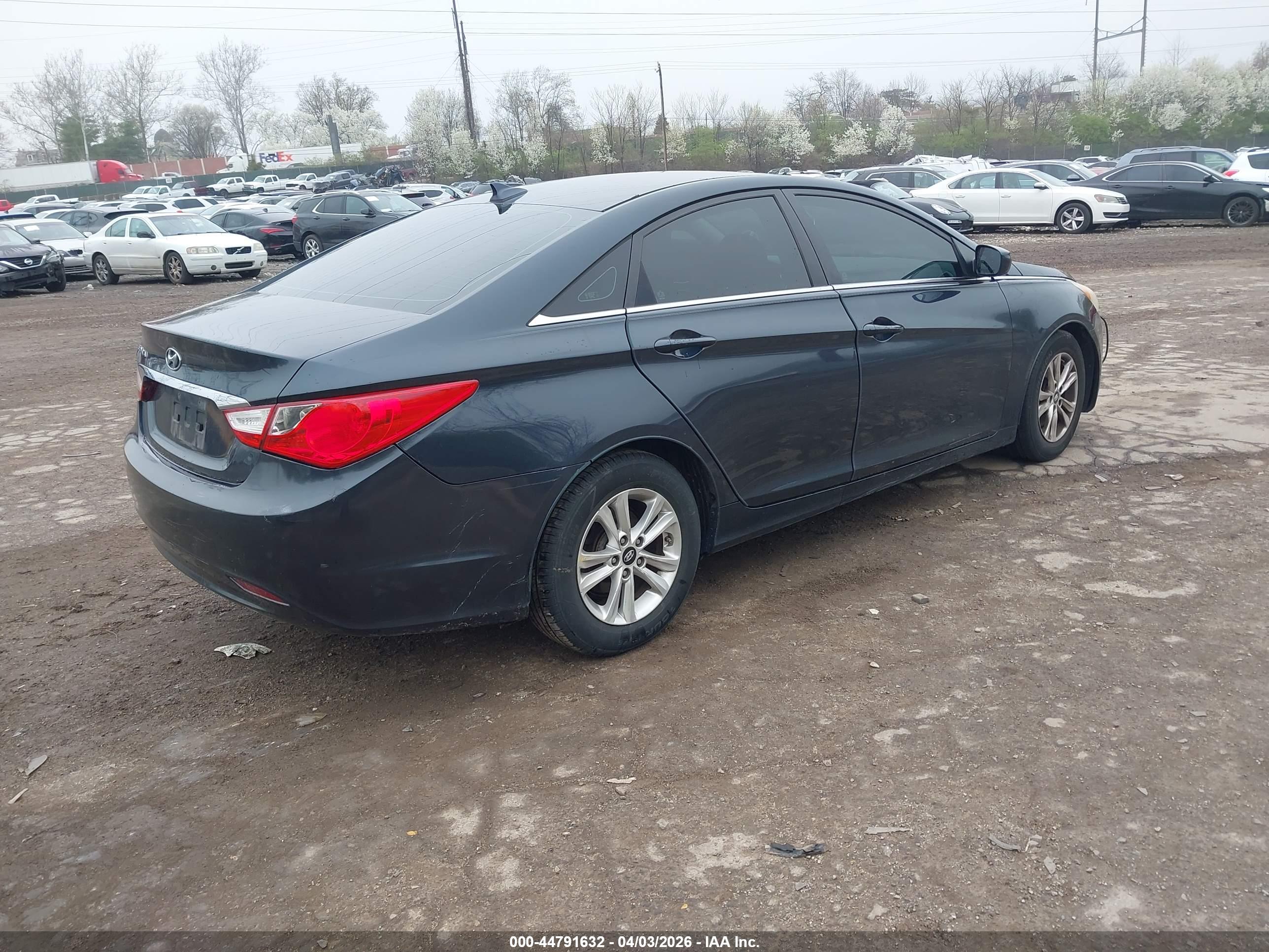 HYUNDAI SONATA image 4