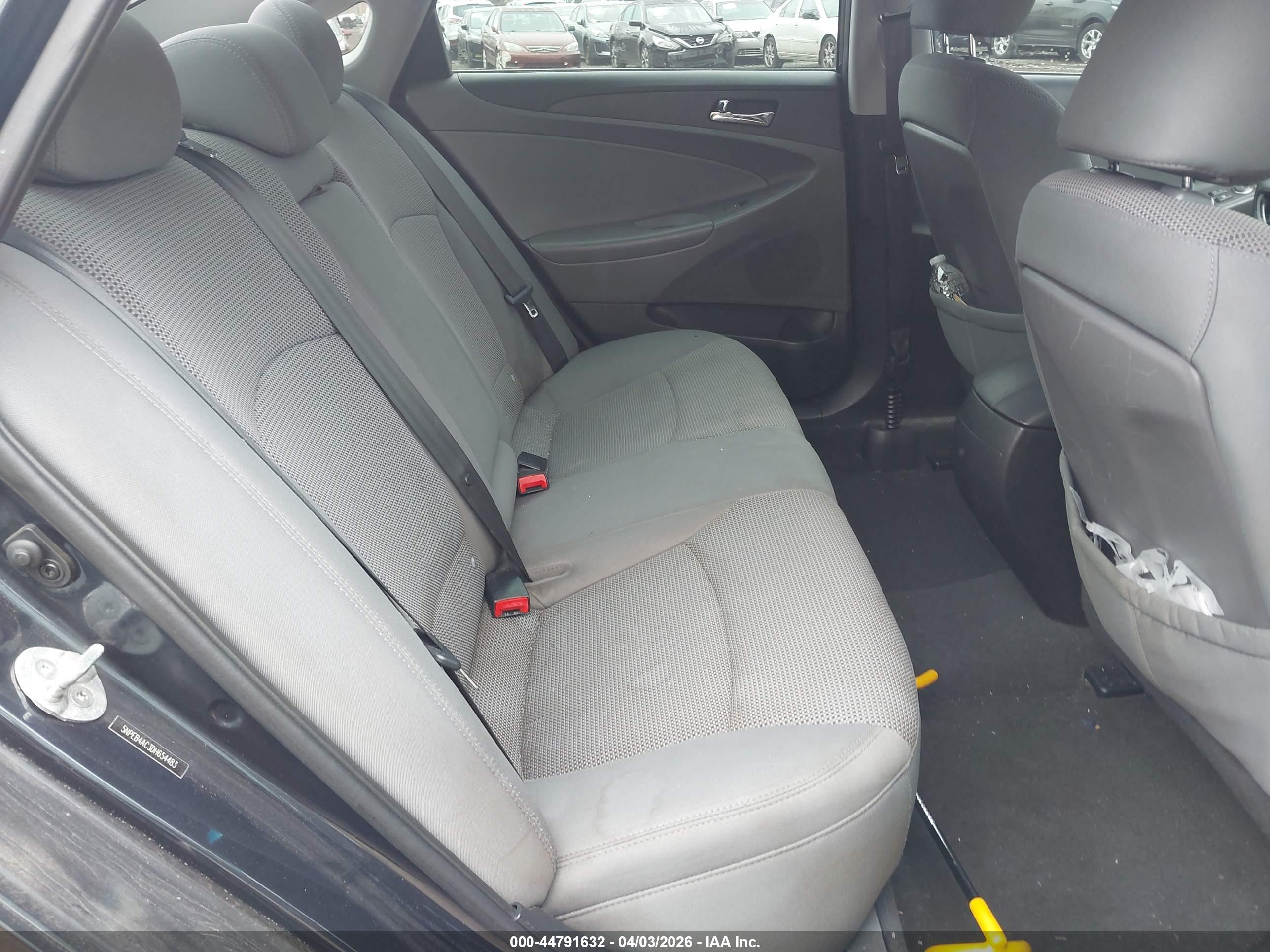 HYUNDAI SONATA image 8