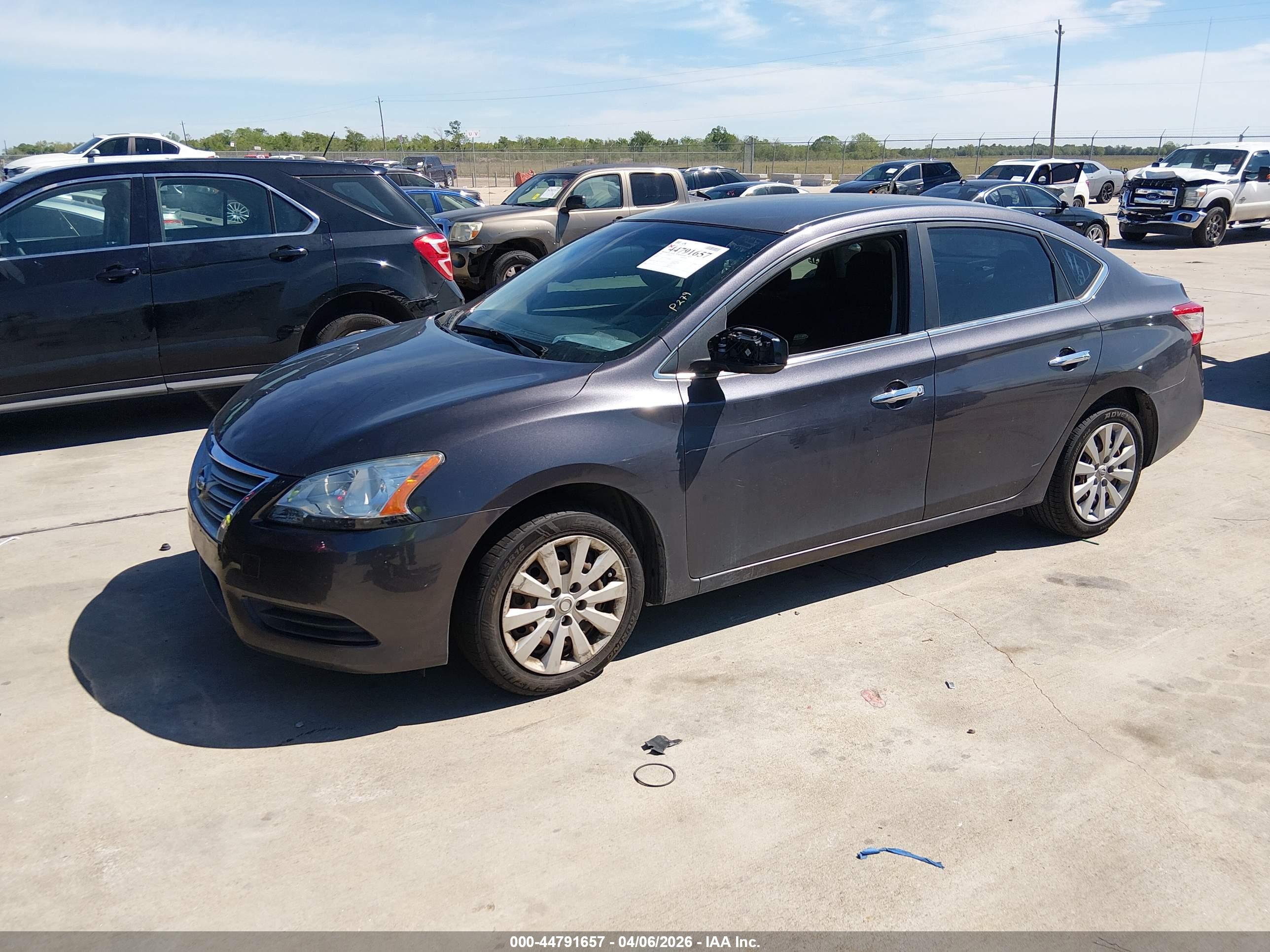 NISSAN SENTRA image 2