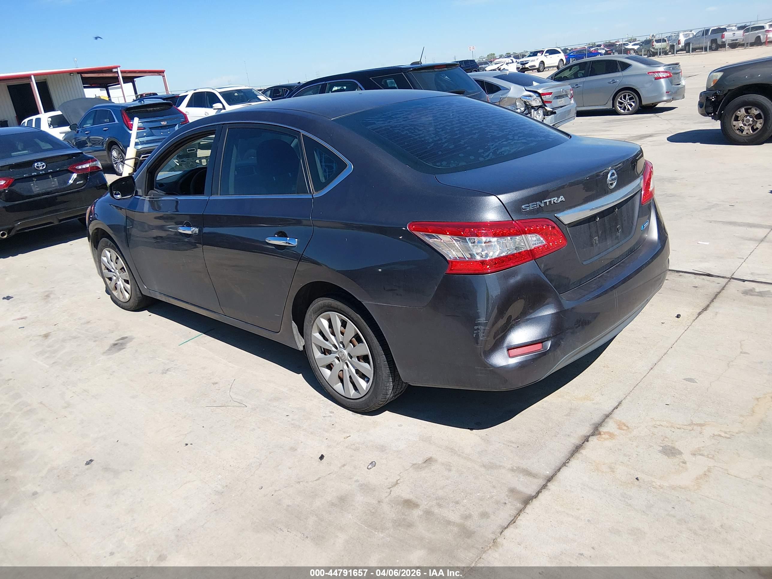 NISSAN SENTRA image 3