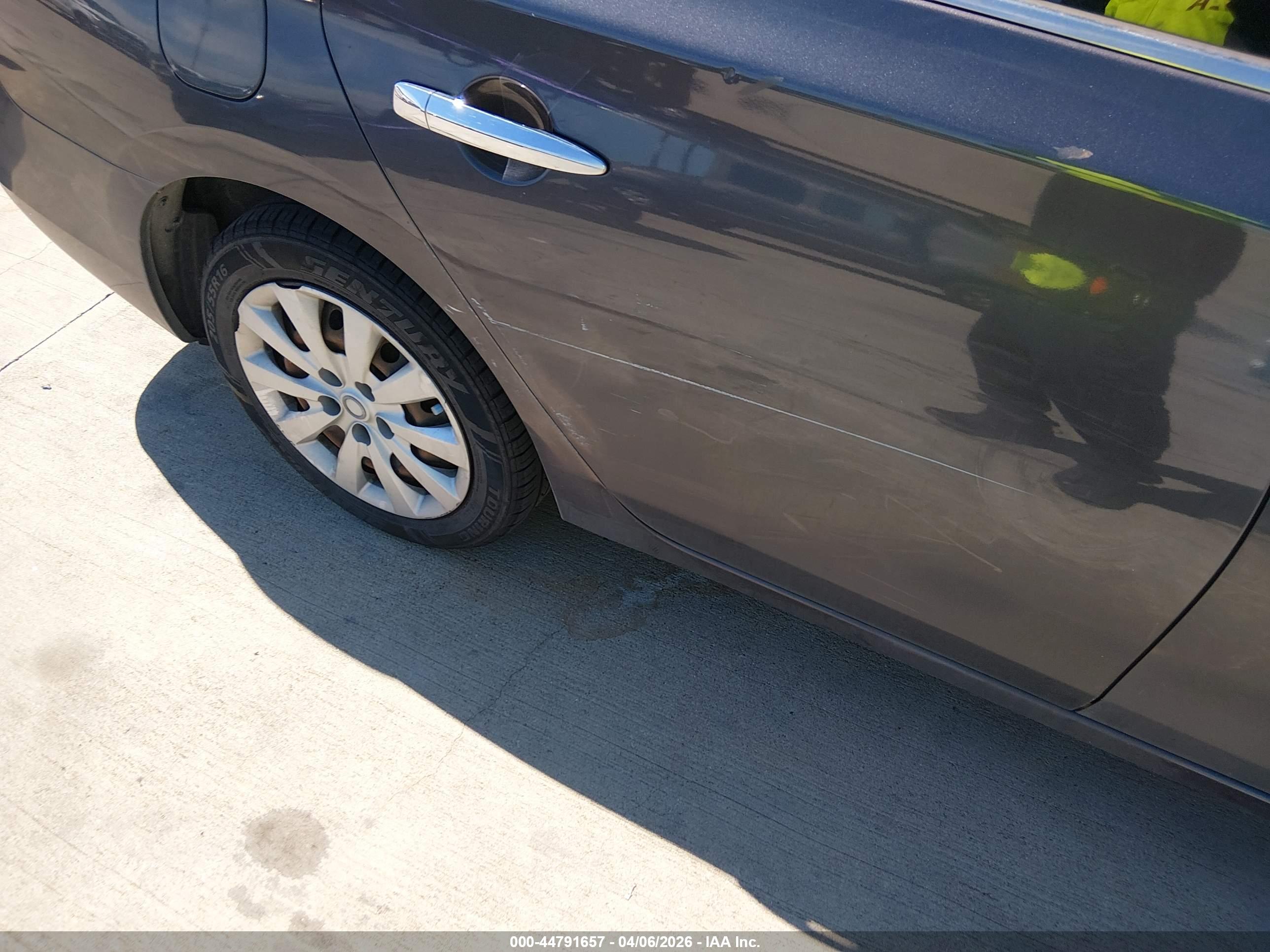 NISSAN SENTRA image 6