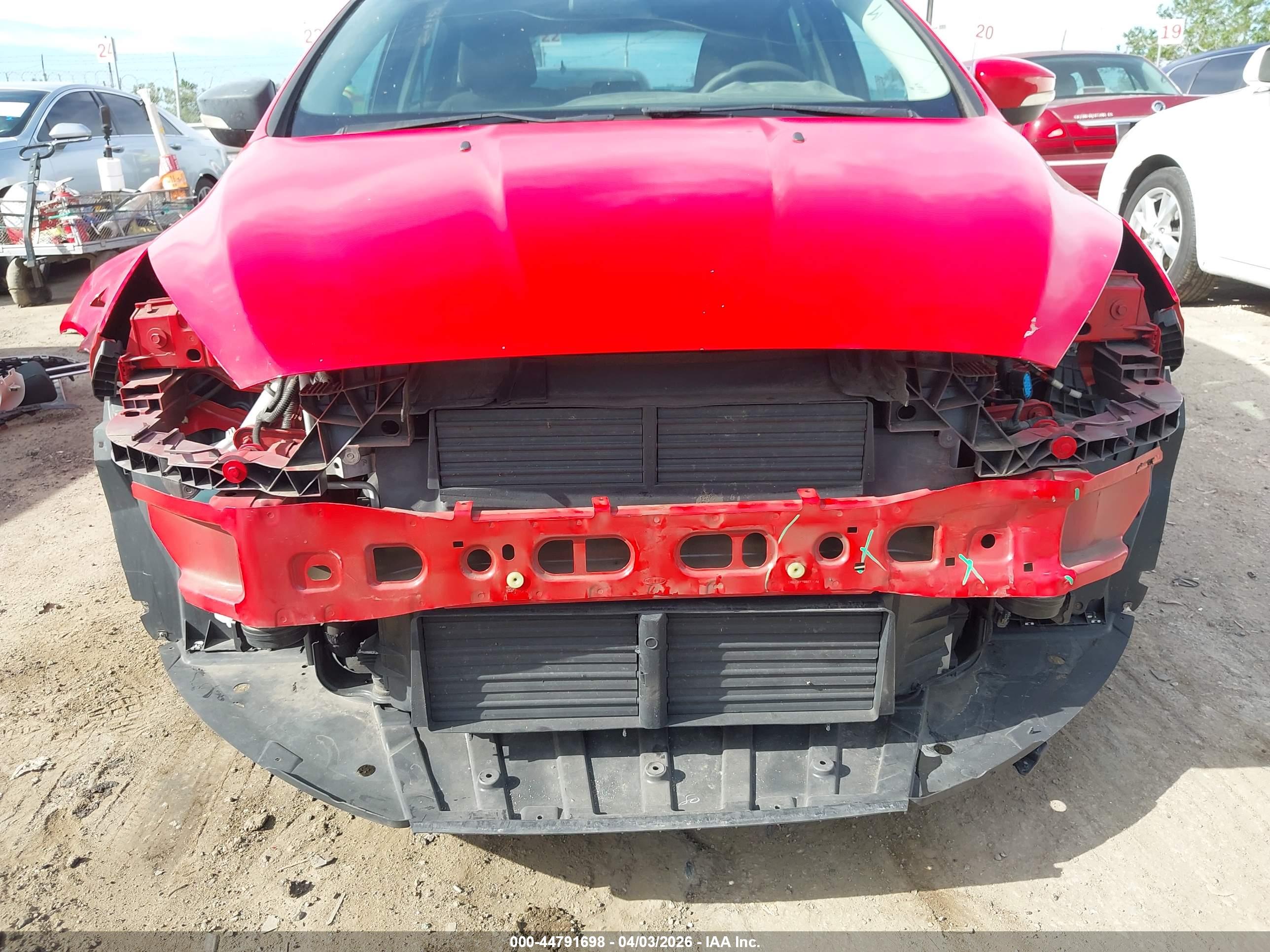 FORD FOCUS image 6