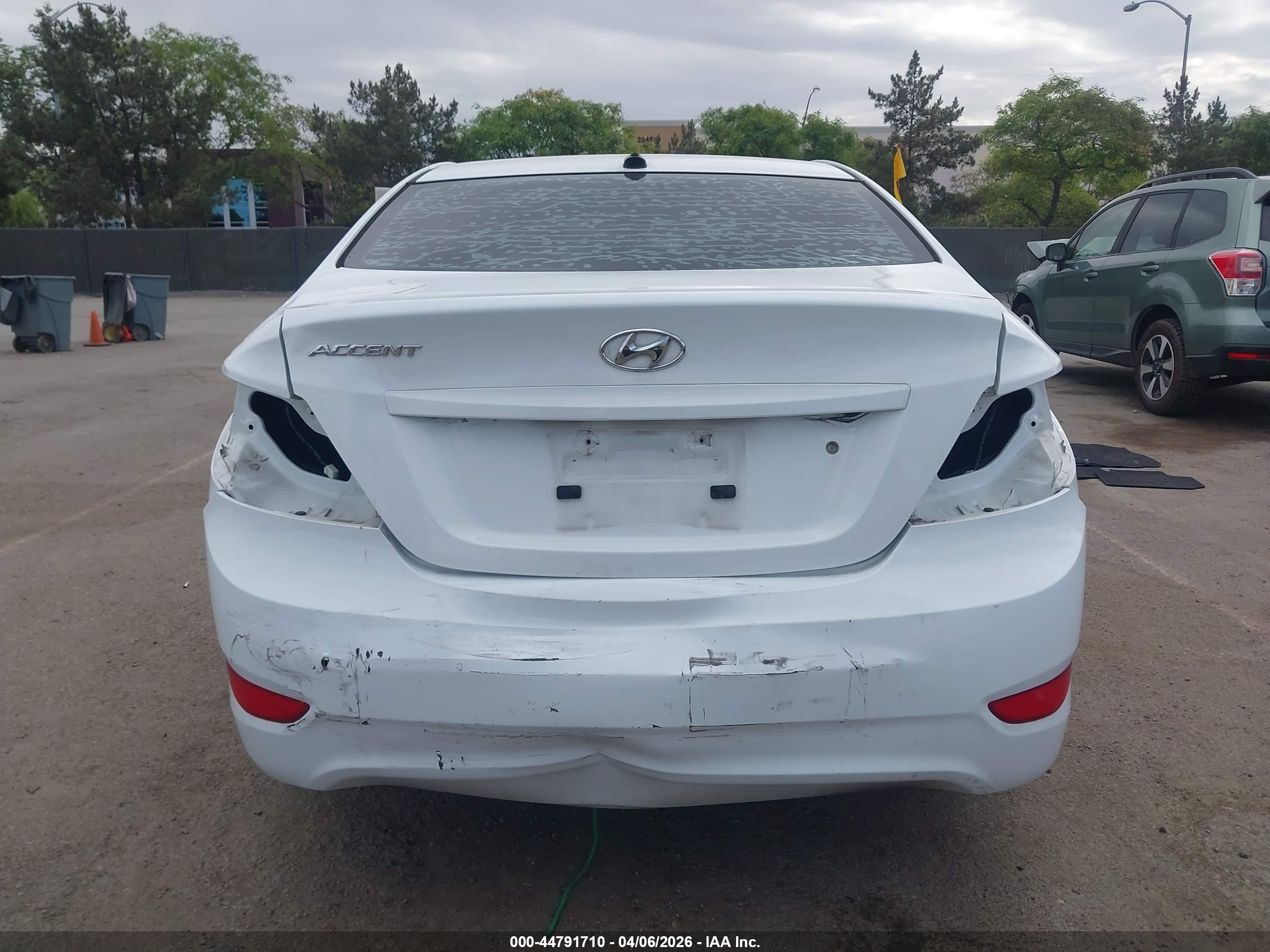 HYUNDAI ACCENT image 6