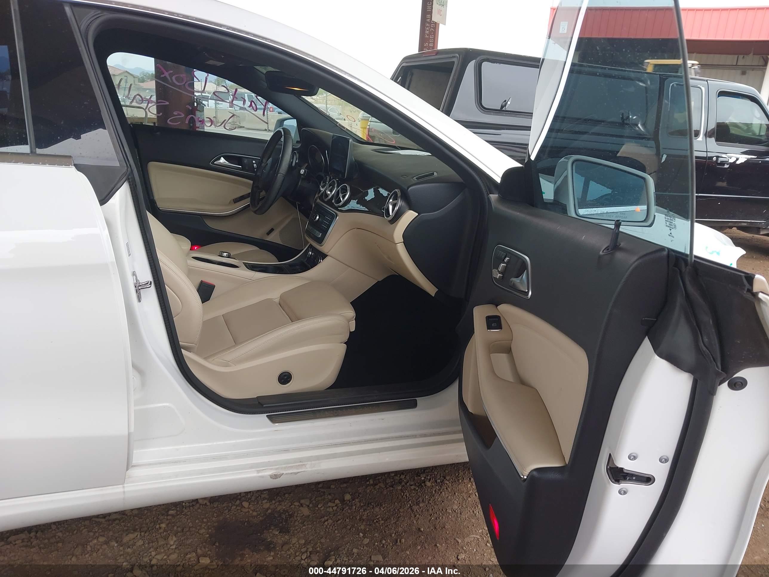 MERCEDES-BENZ CLA image 5