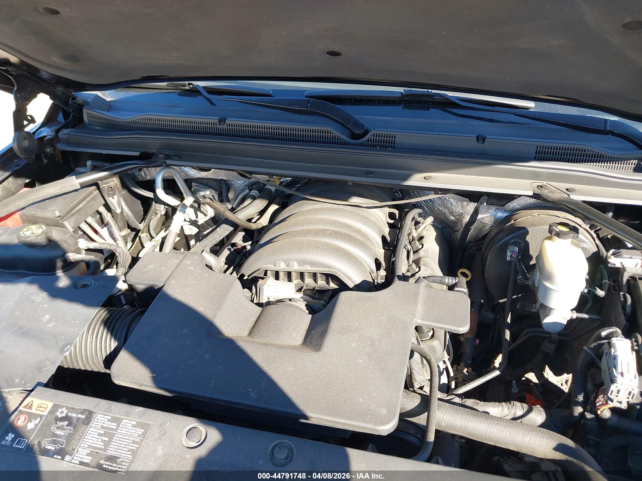 CHEVROLET SUBURBAN image 10