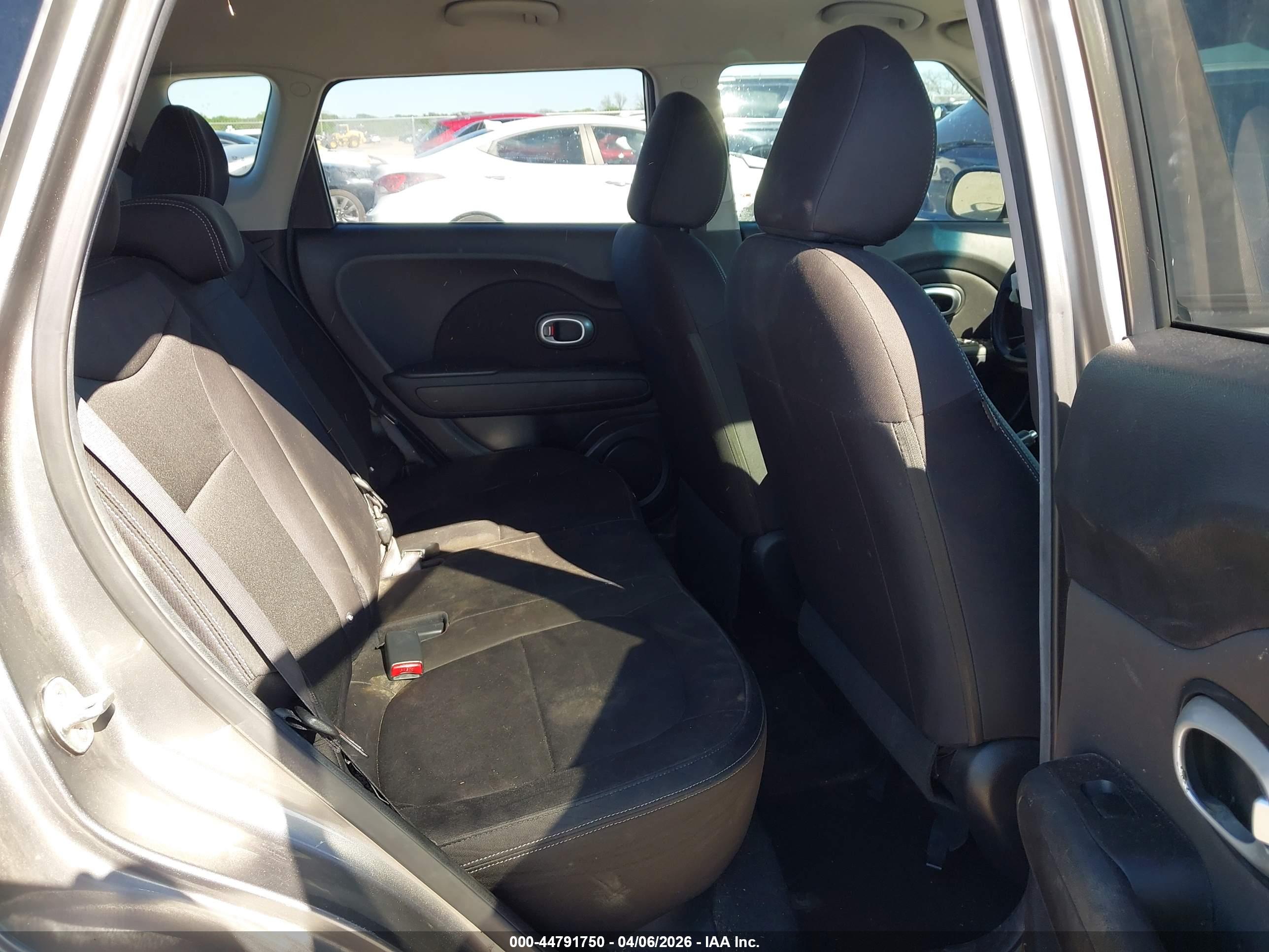 KIA SOUL image 8