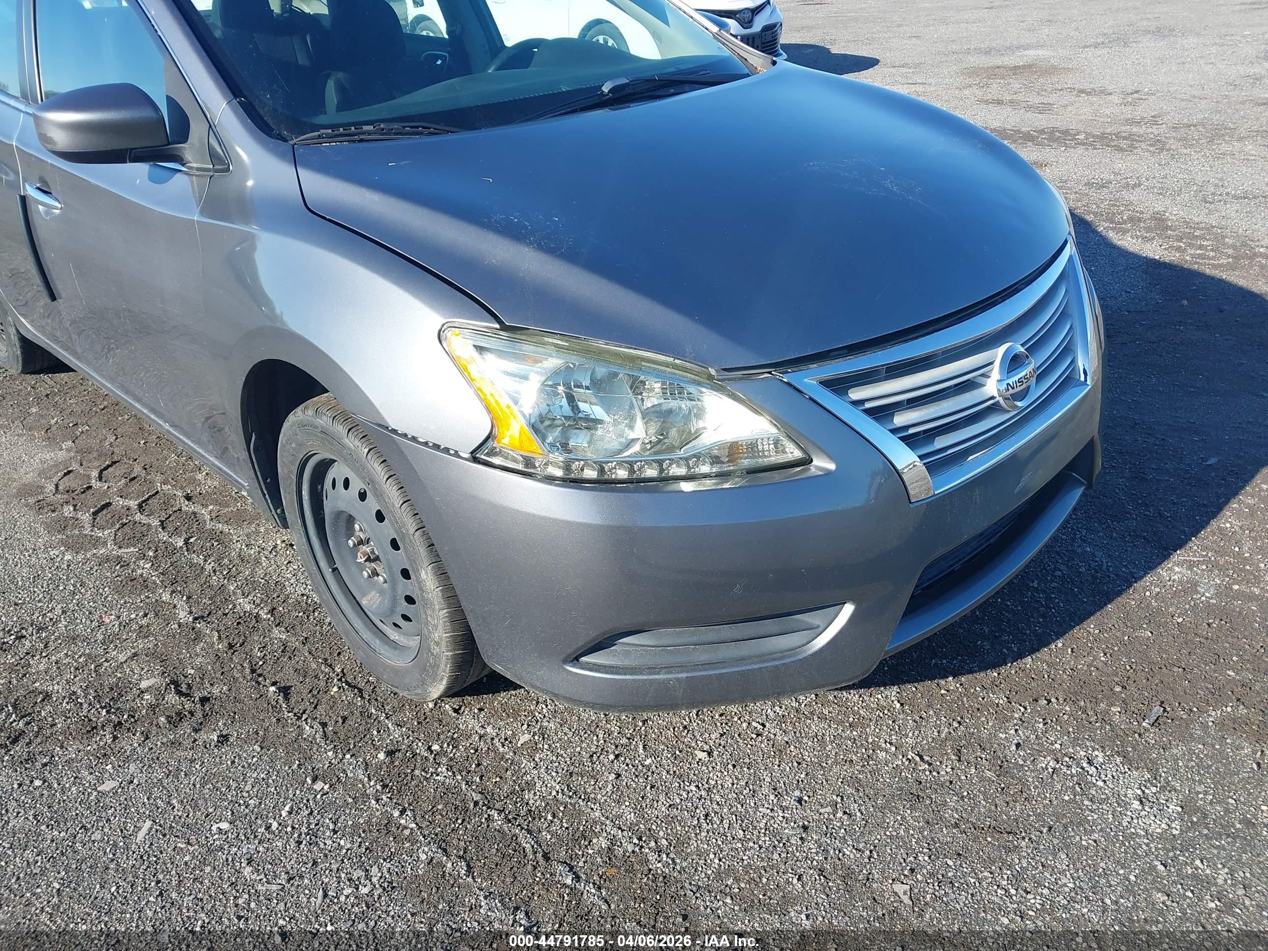 NISSAN SENTRA image 6