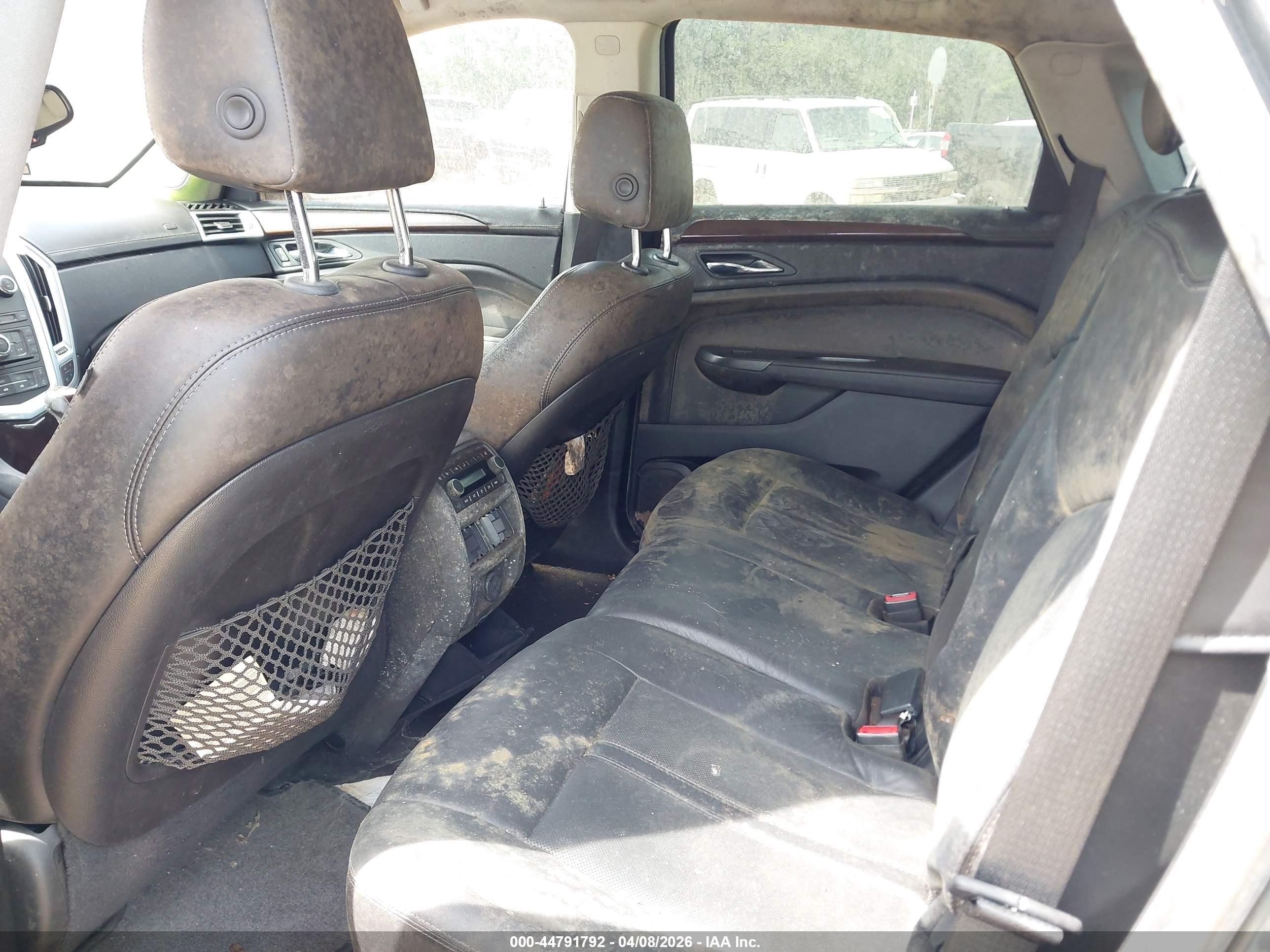 CADILLAC SRX image 8
