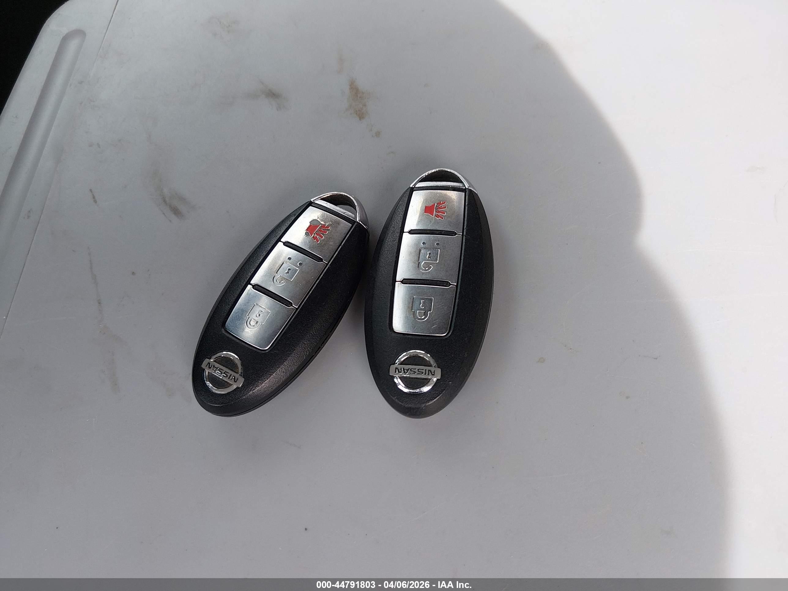 NISSAN ROGUE image 11