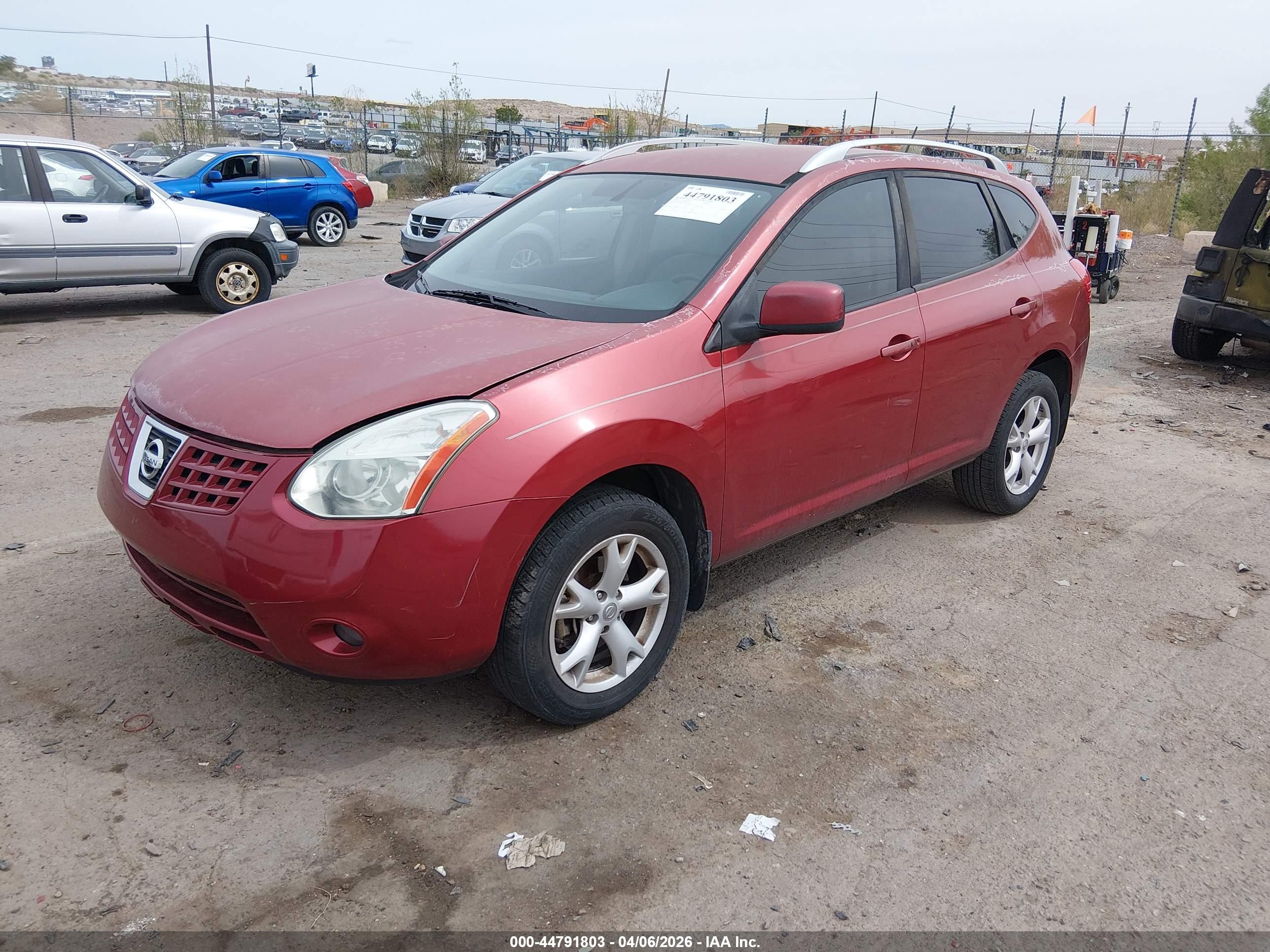 NISSAN ROGUE image 2