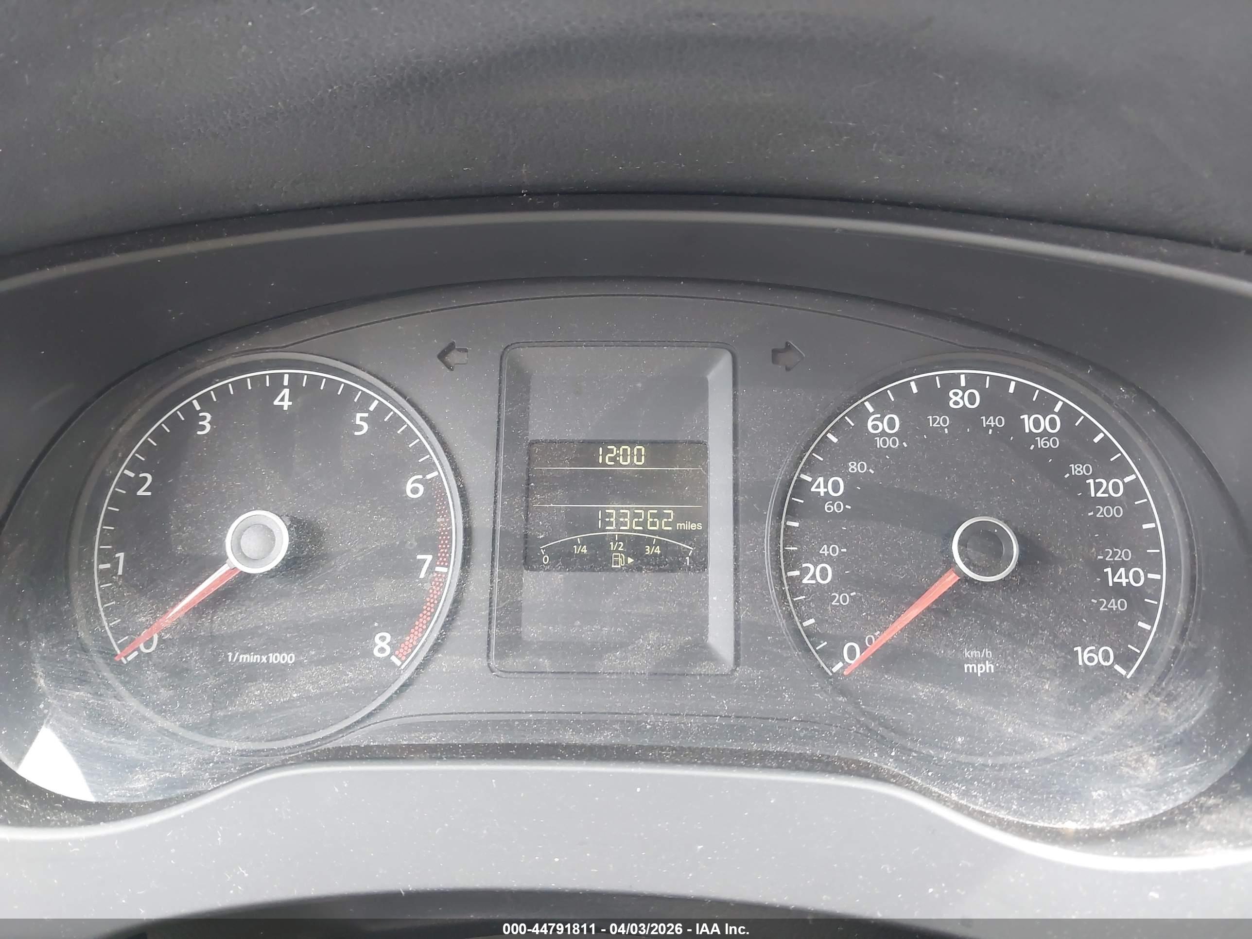 VOLKSWAGEN JETTA image 7