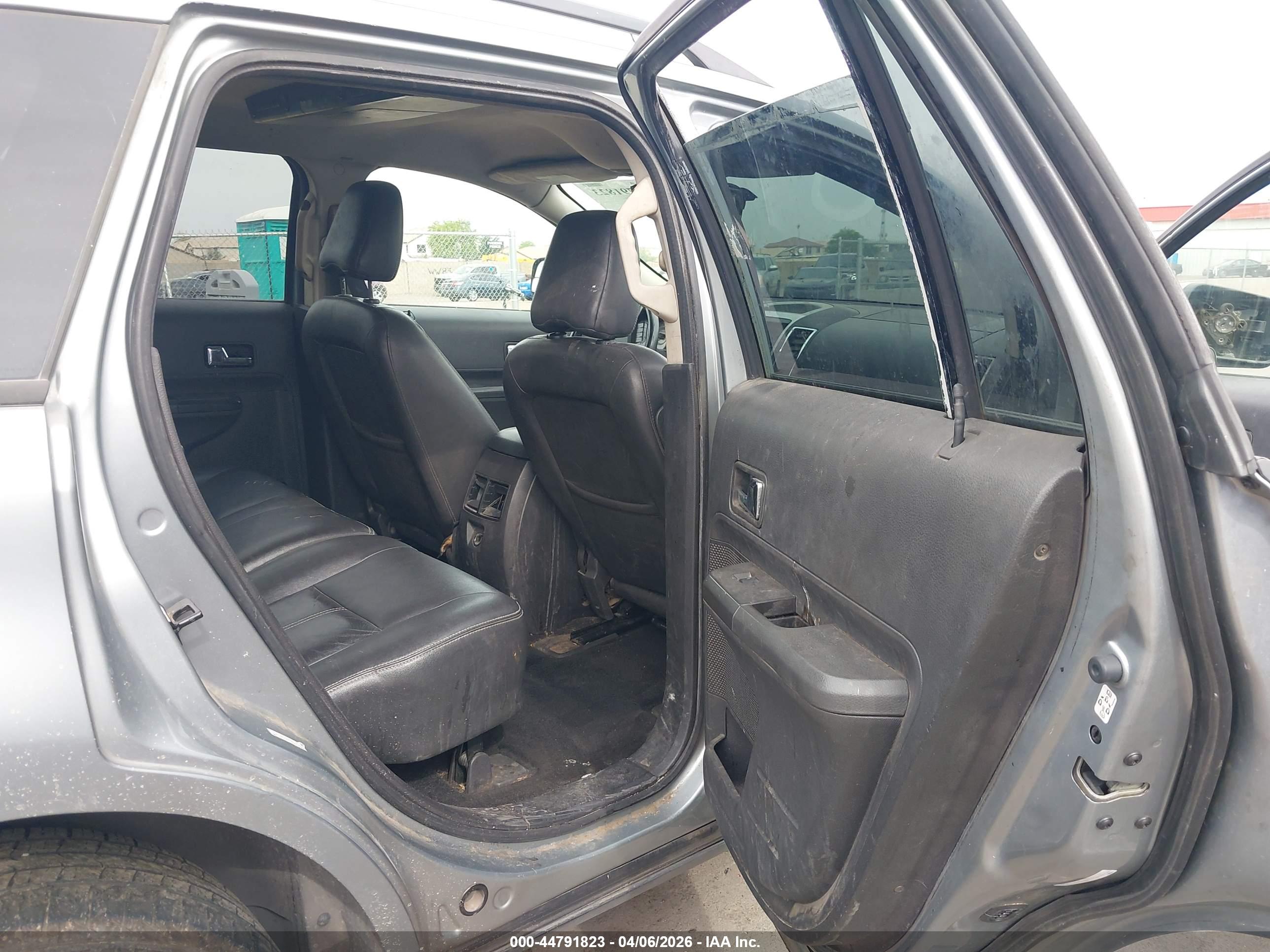 FORD EDGE image 8