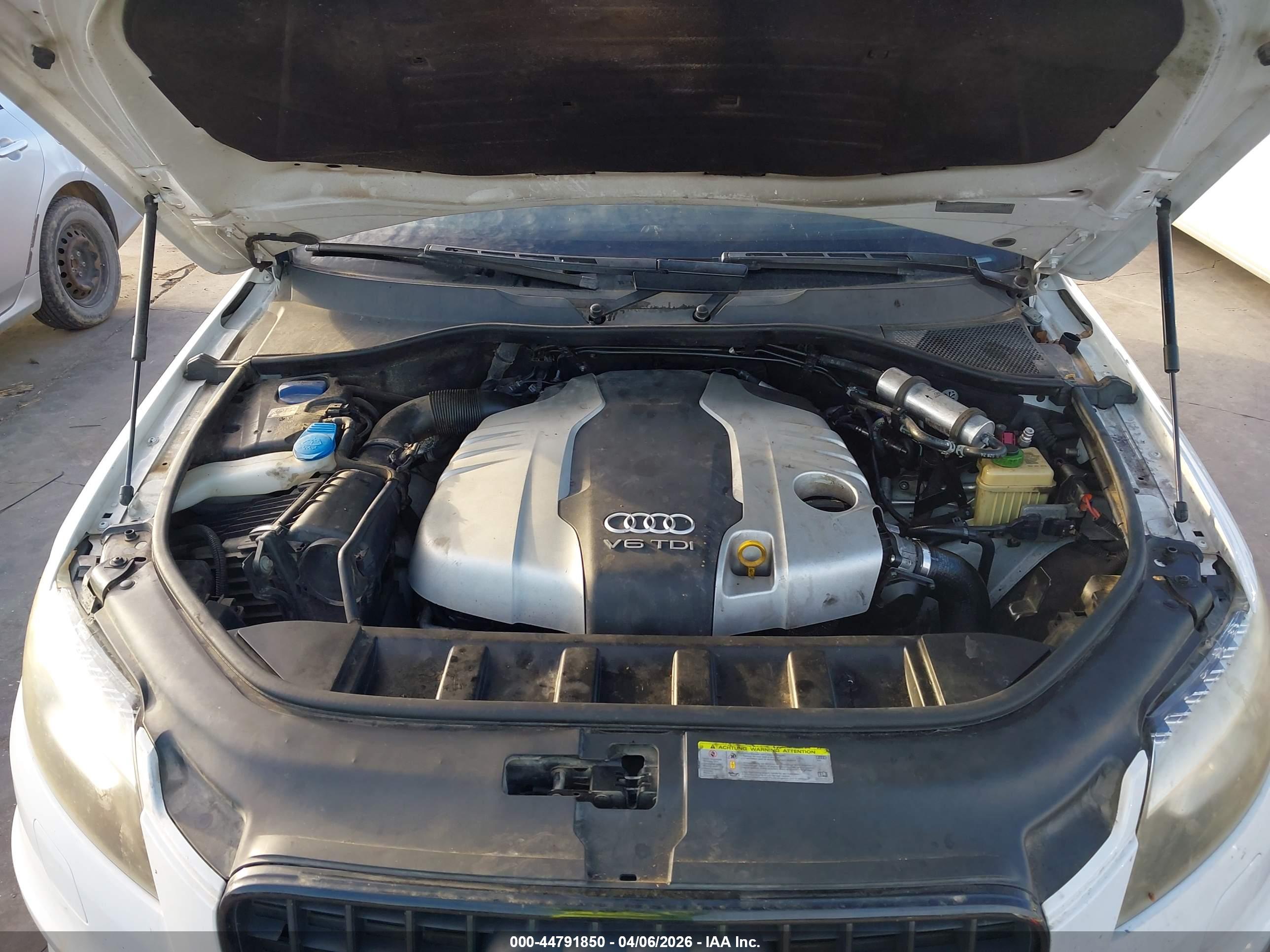 AUDI Q7 image 10