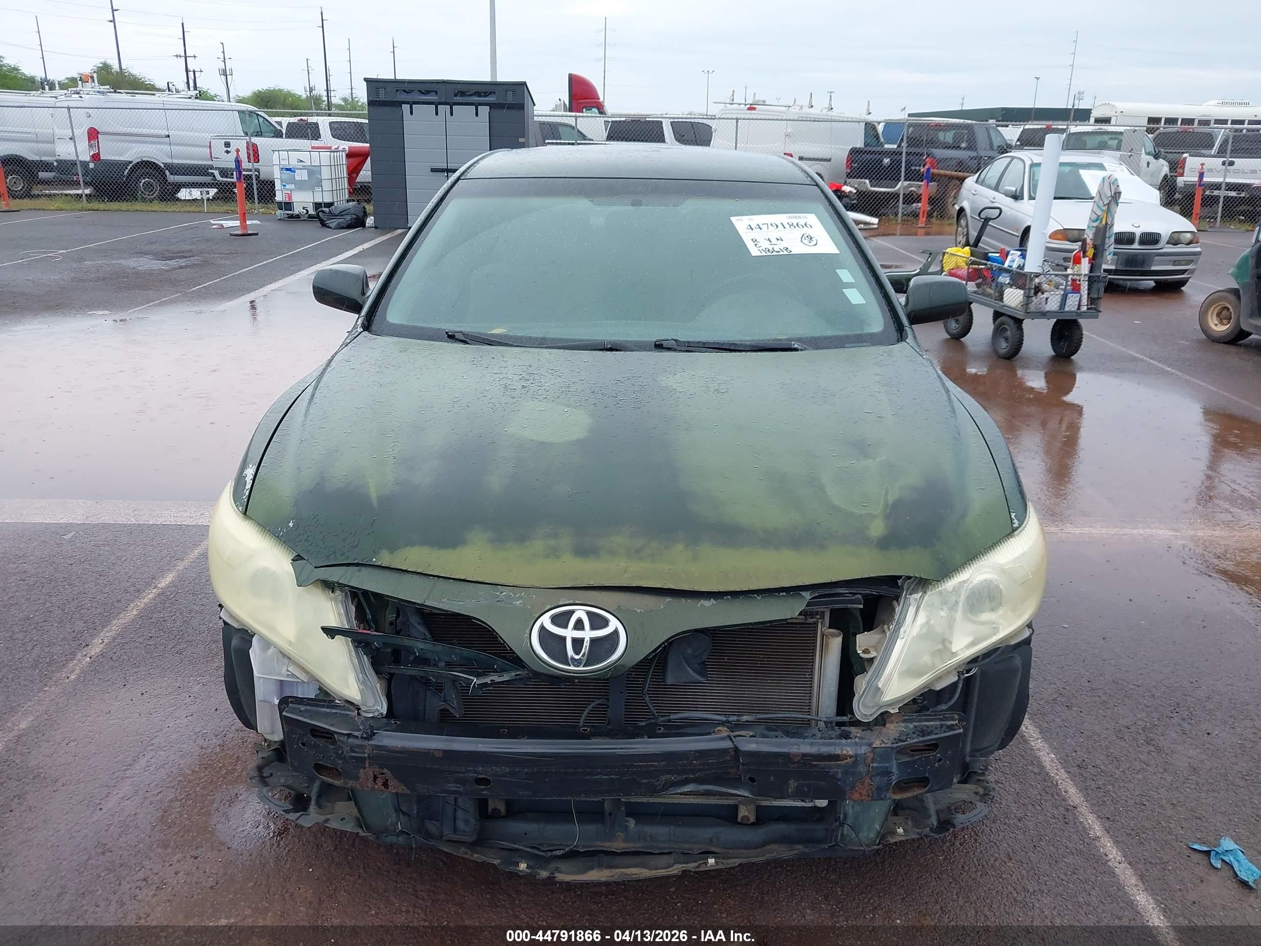 TOYOTA CAMRY image 6