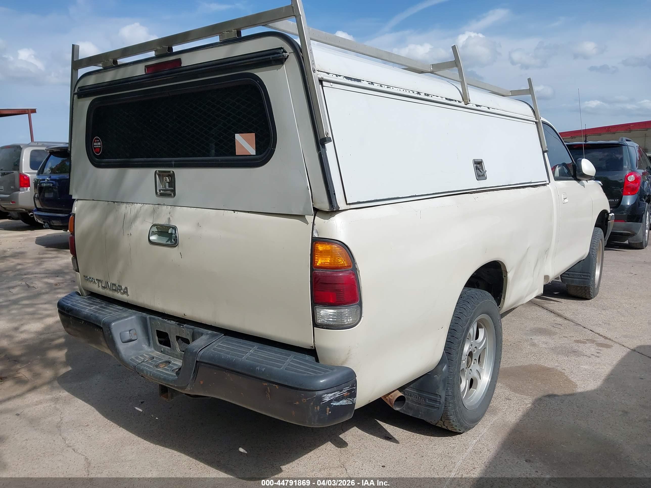 TOYOTA TUNDRA image 4