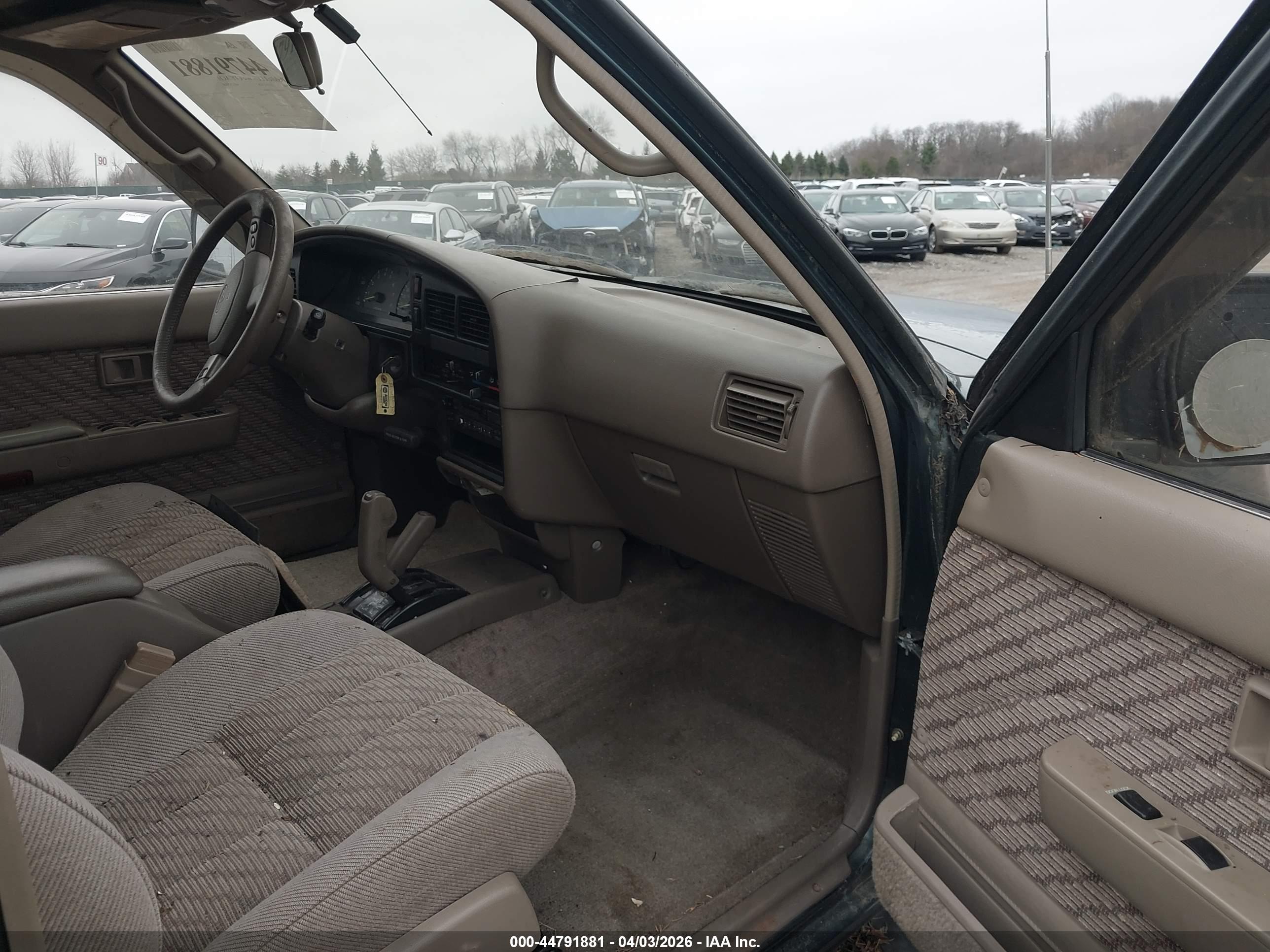 TOYOTA 4RUNNER image 5
