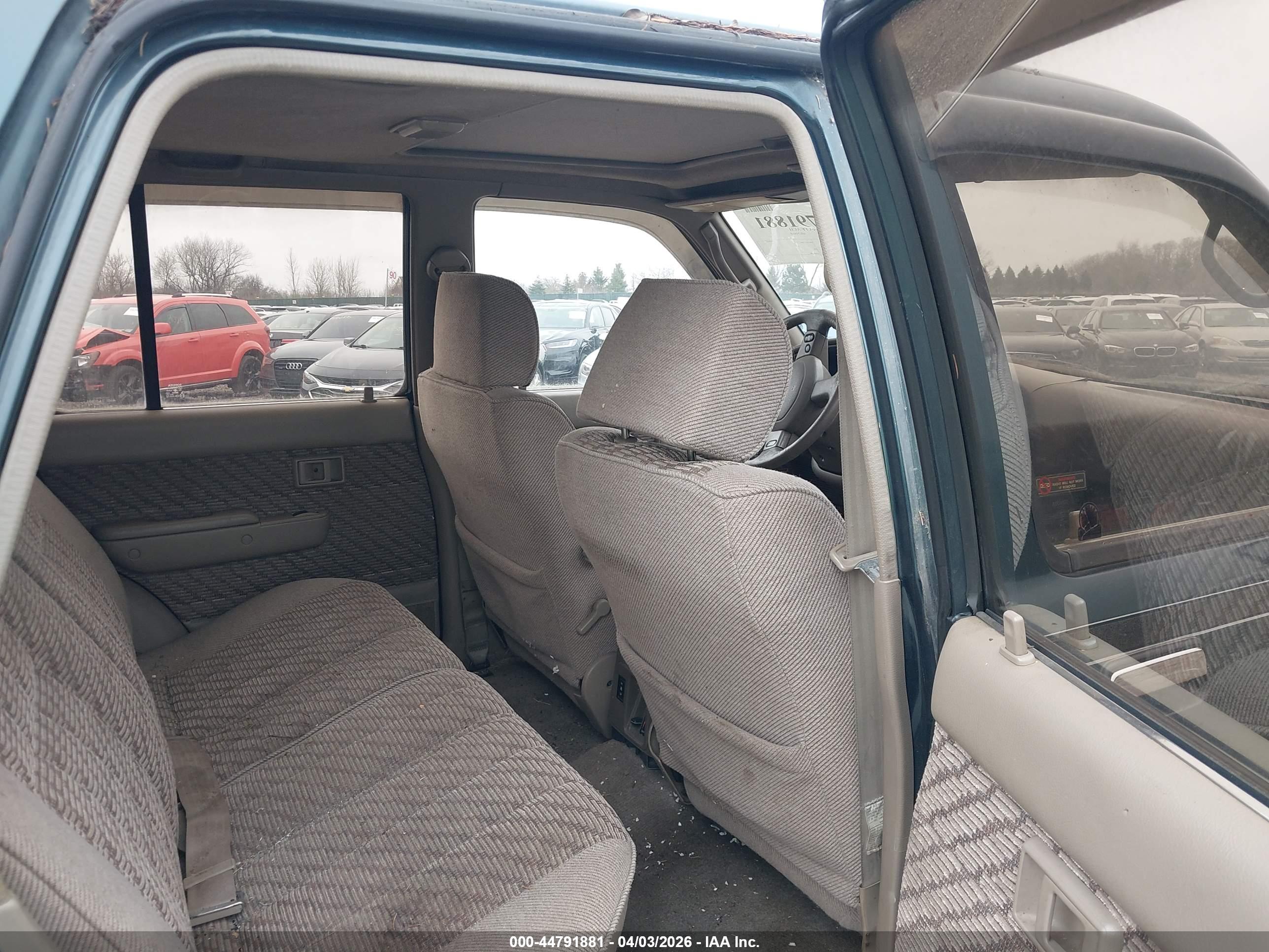 TOYOTA 4RUNNER image 8