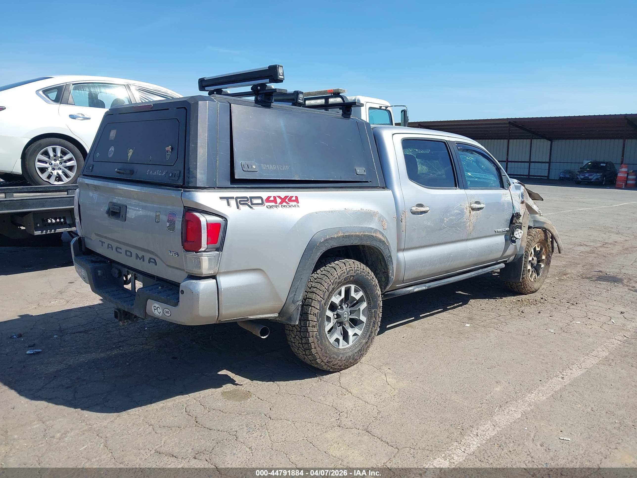 TOYOTA TACOMA image 4