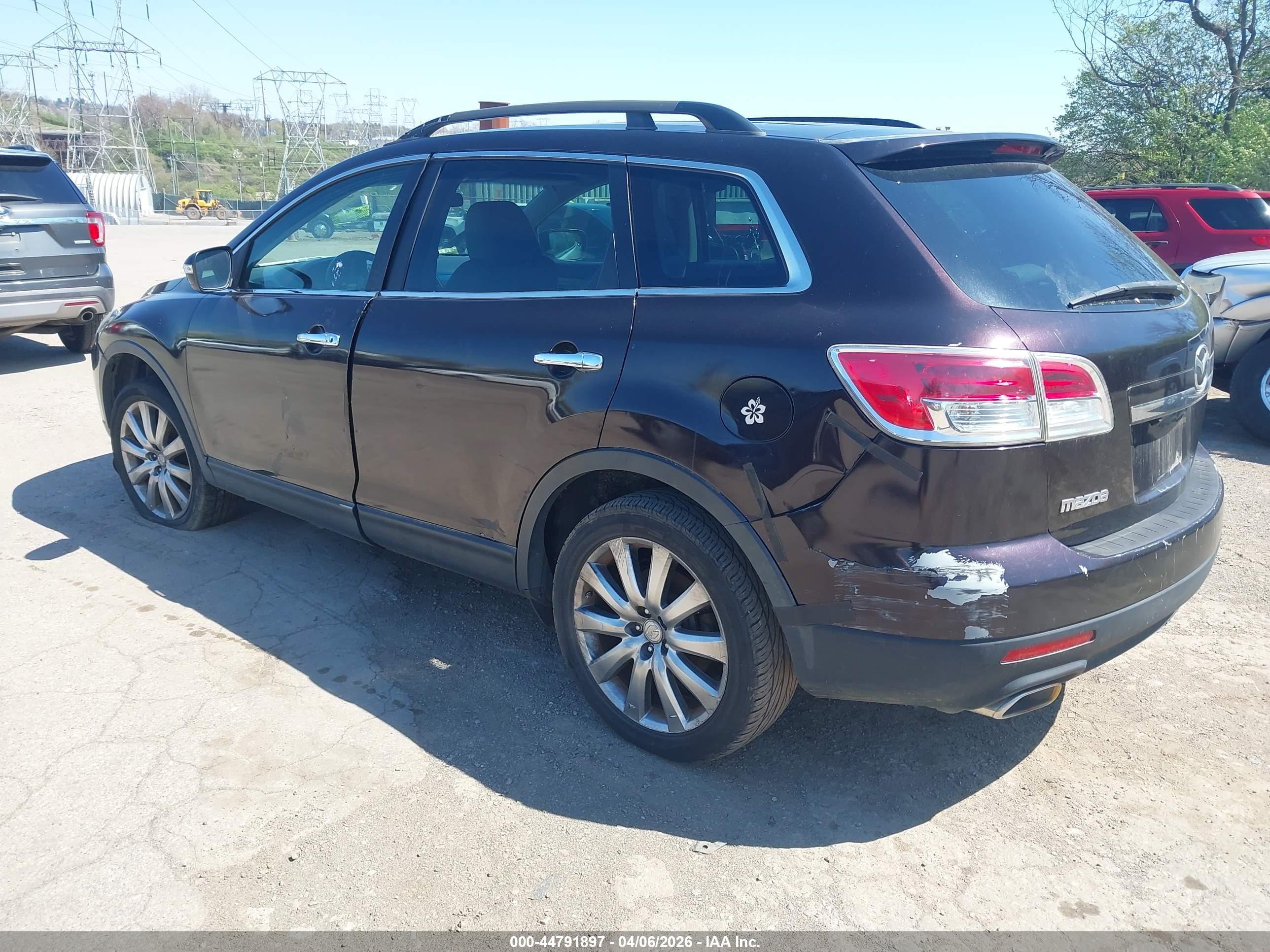 MAZDA CX-9 image 3