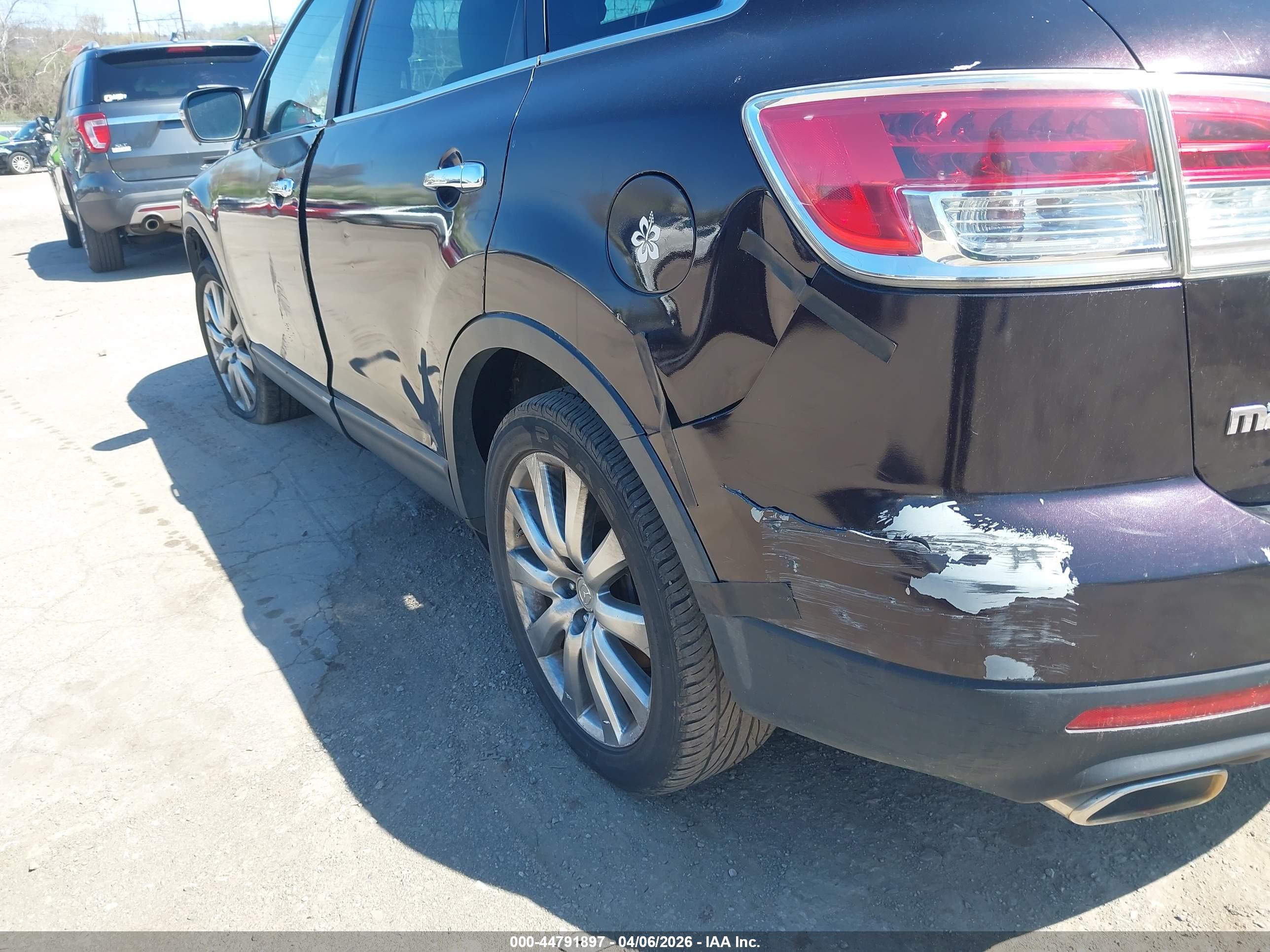 MAZDA CX-9 image 6