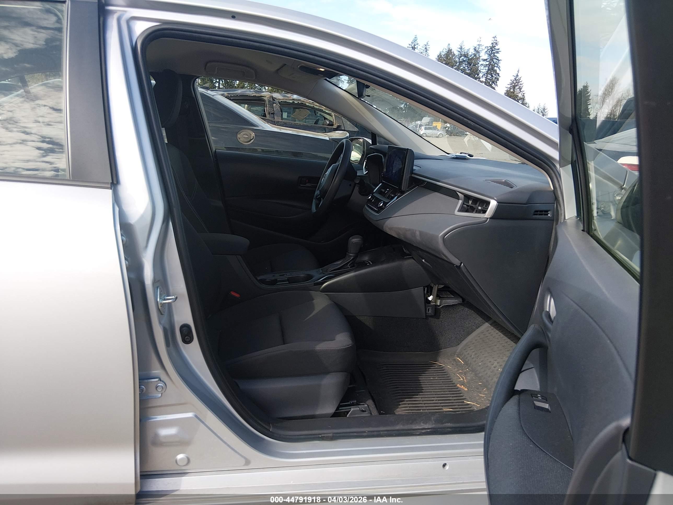 TOYOTA COROLLA image 5