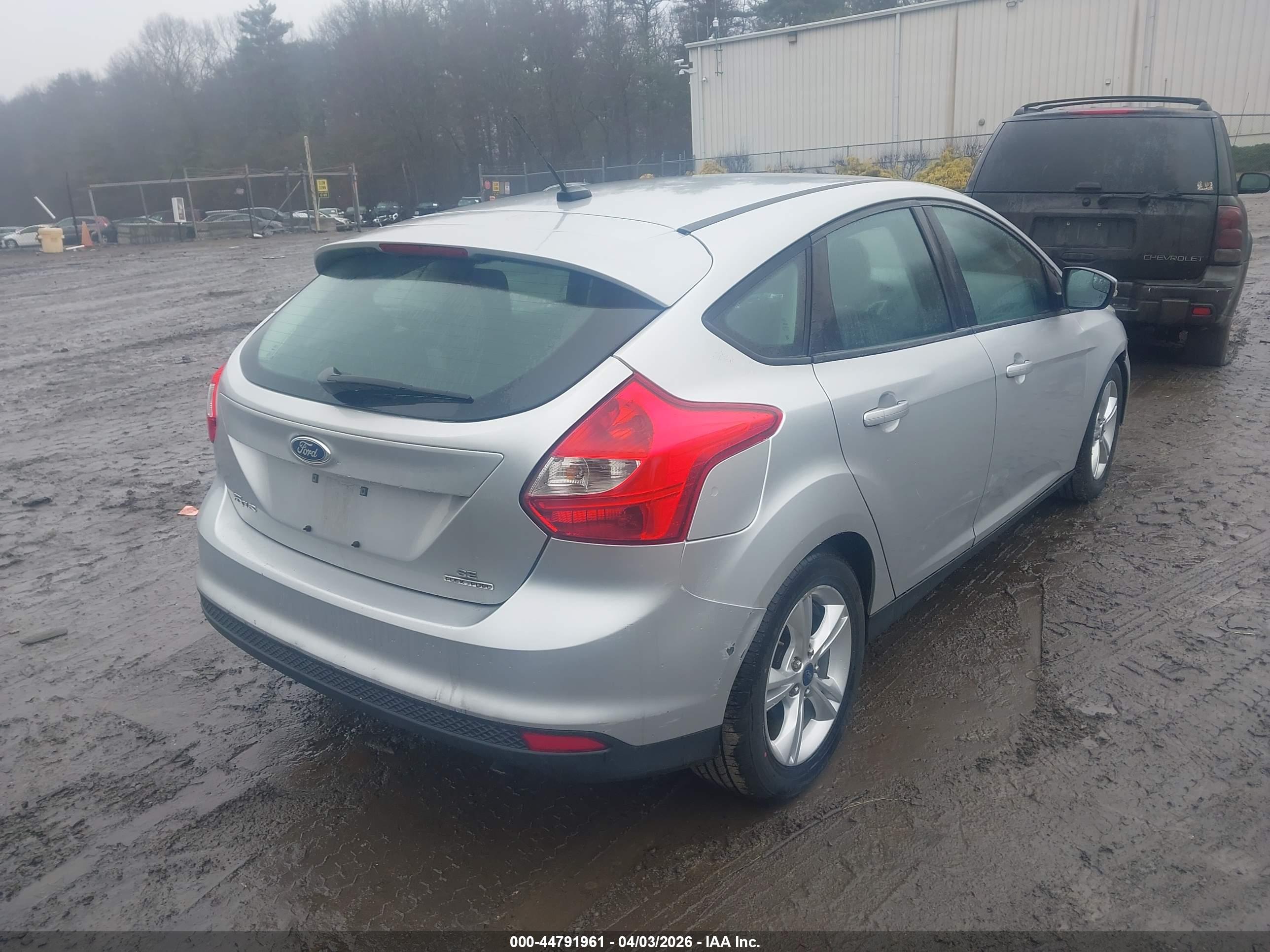 FORD FOCUS image 4