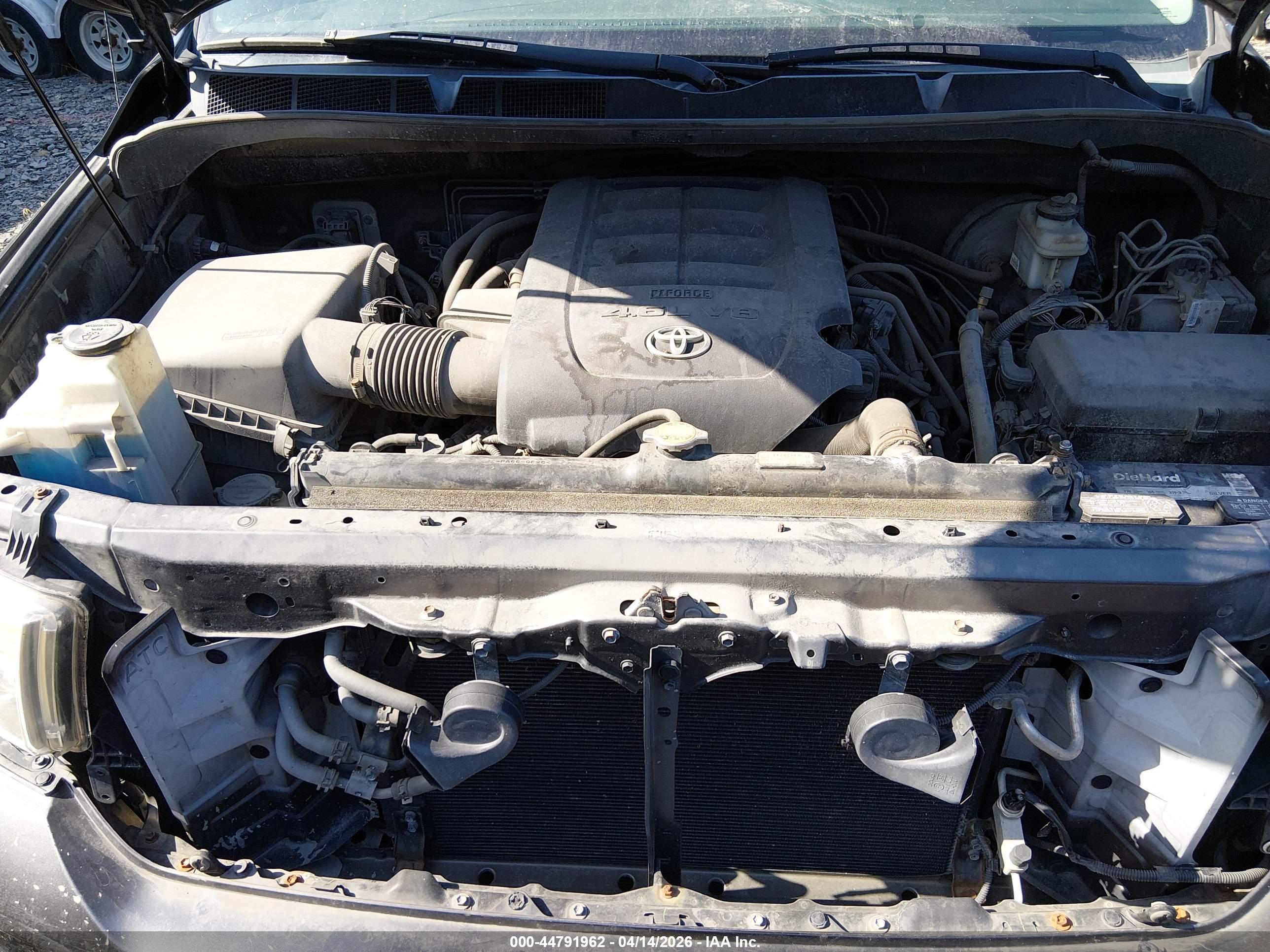 TOYOTA TUNDRA image 10
