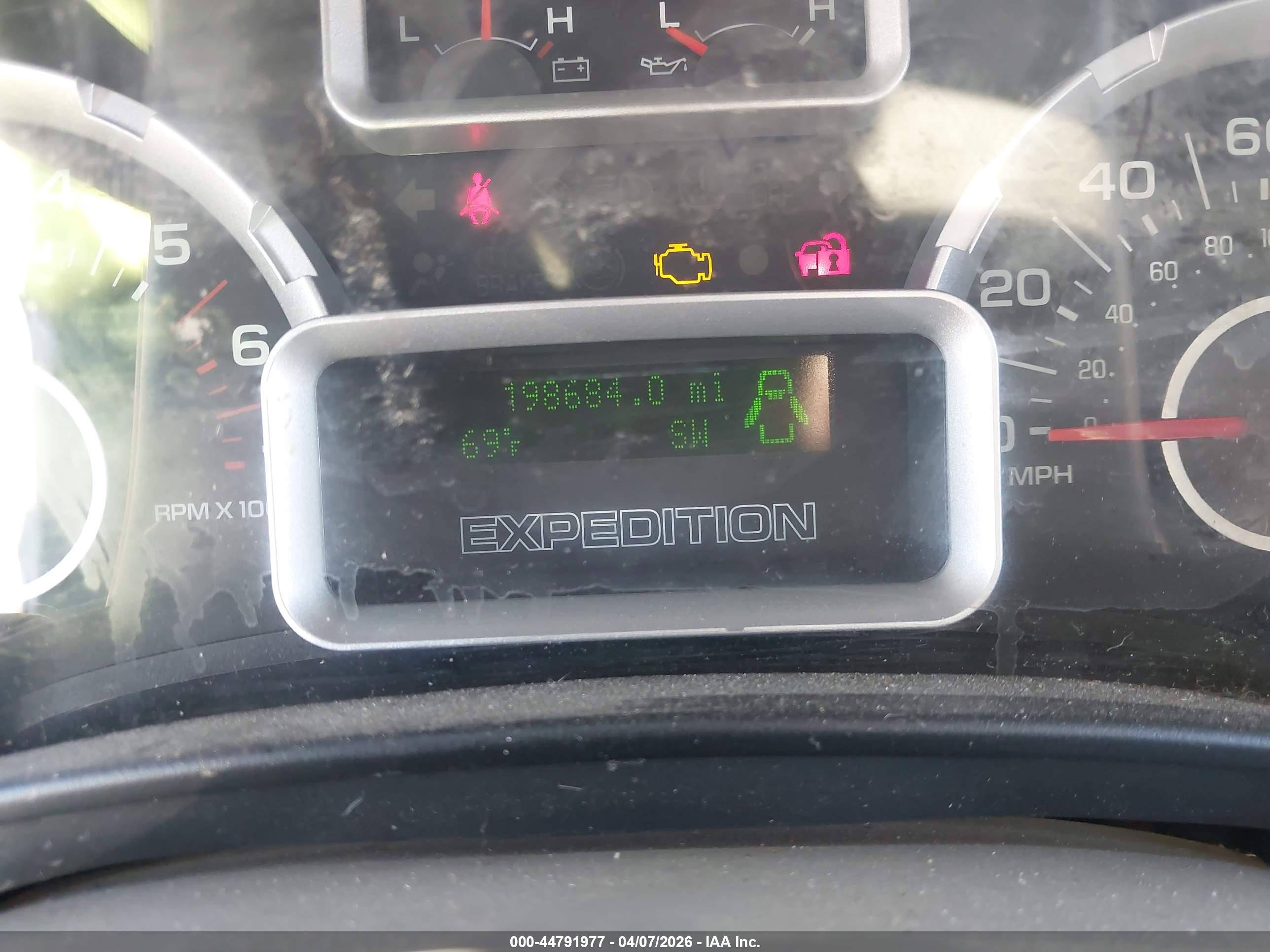 FORD EXPEDITION image 7