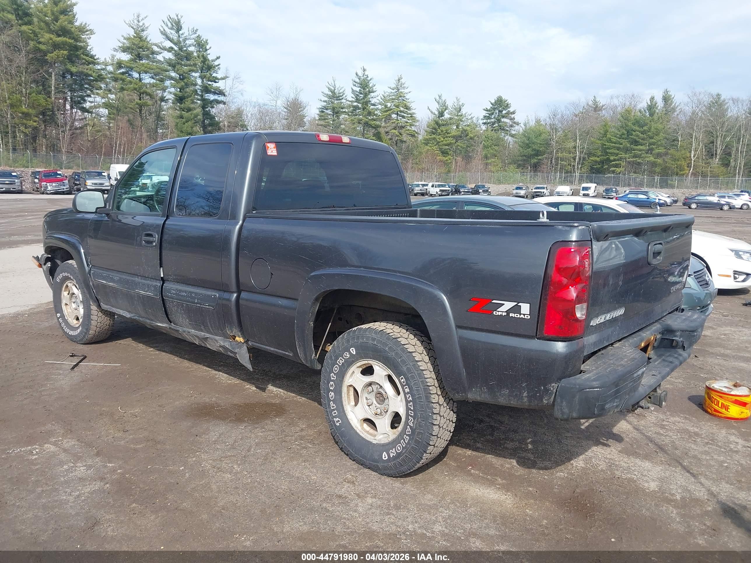 CHEVROLET SILVERADO image 3