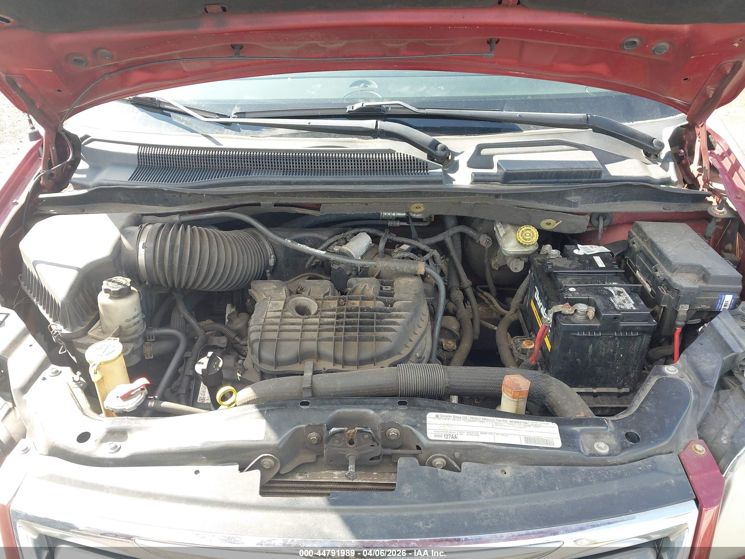 CHRYSLER TOWN image 10