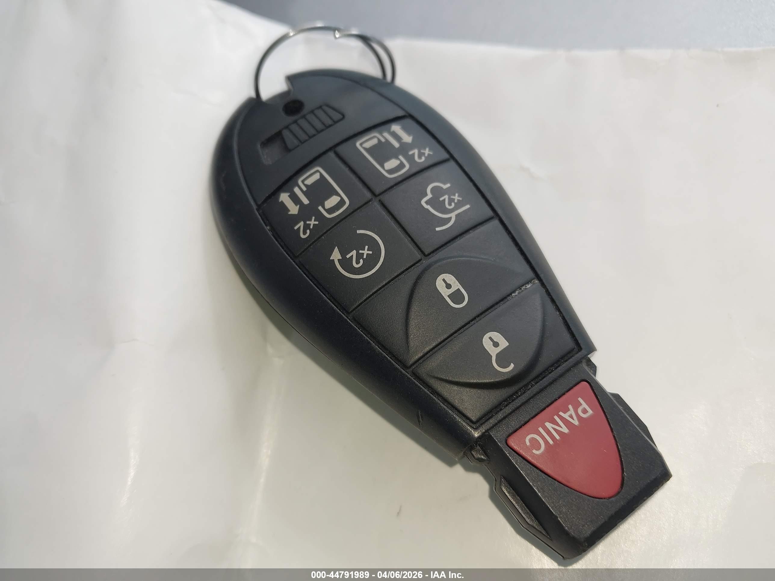 CHRYSLER TOWN image 11