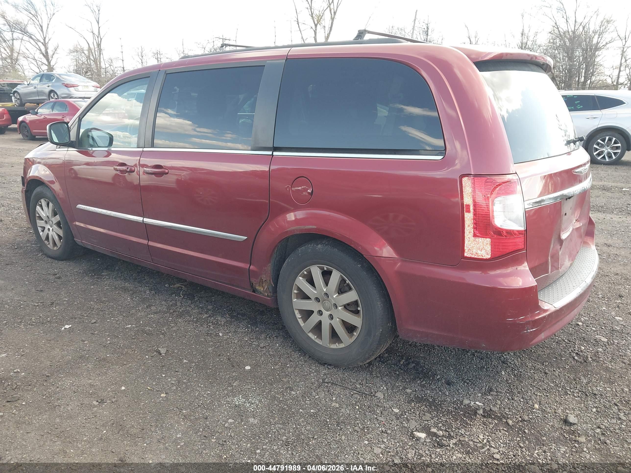 CHRYSLER TOWN image 3