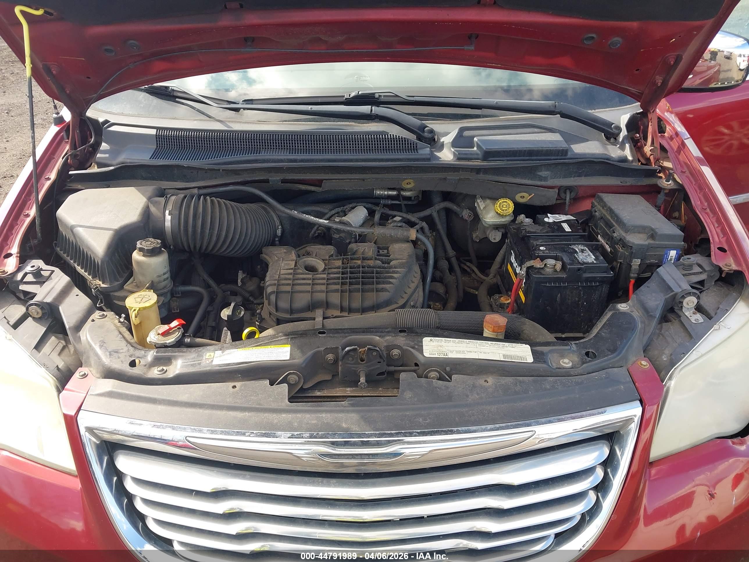 CHRYSLER TOWN image 6