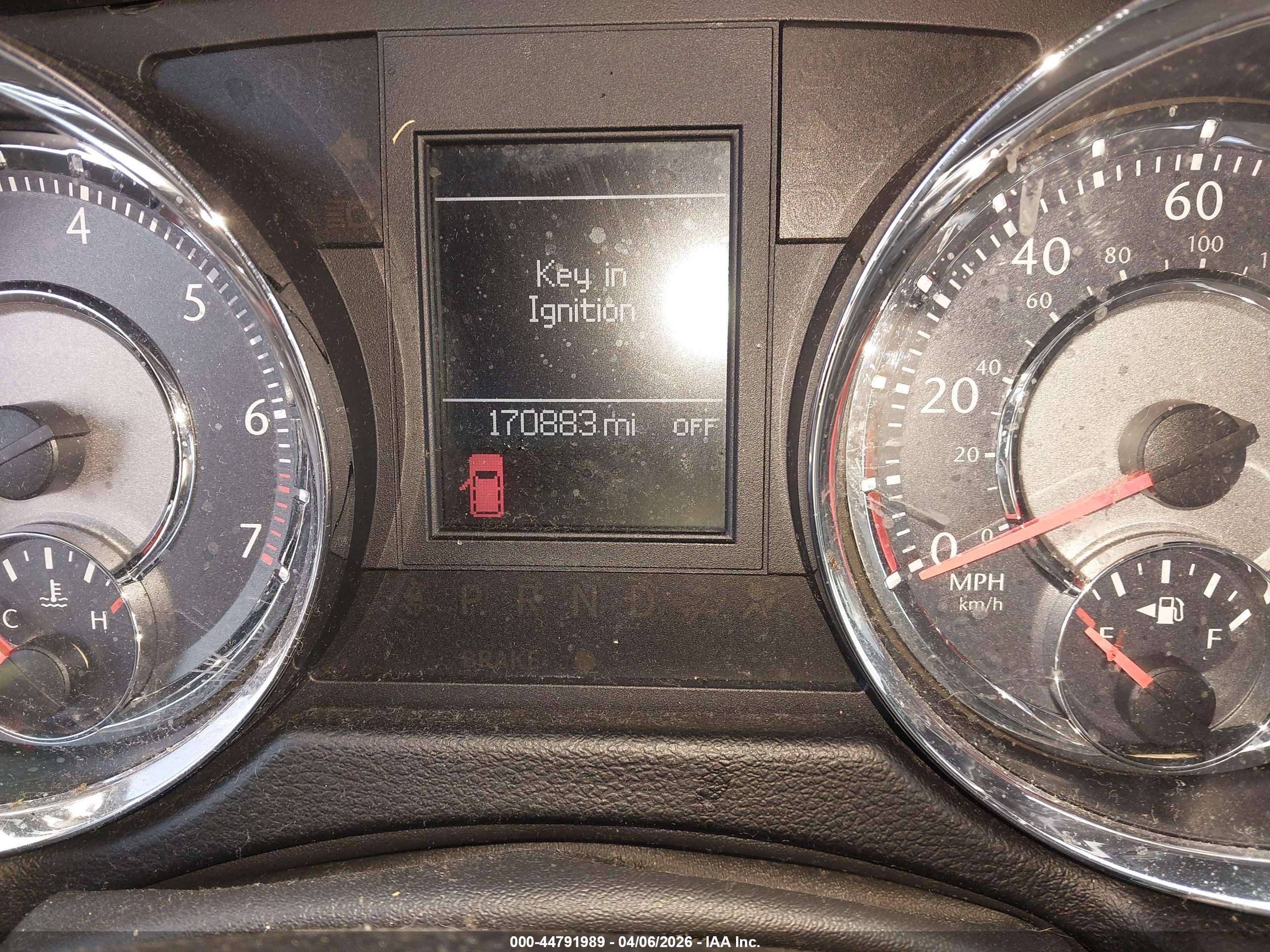 CHRYSLER TOWN image 7
