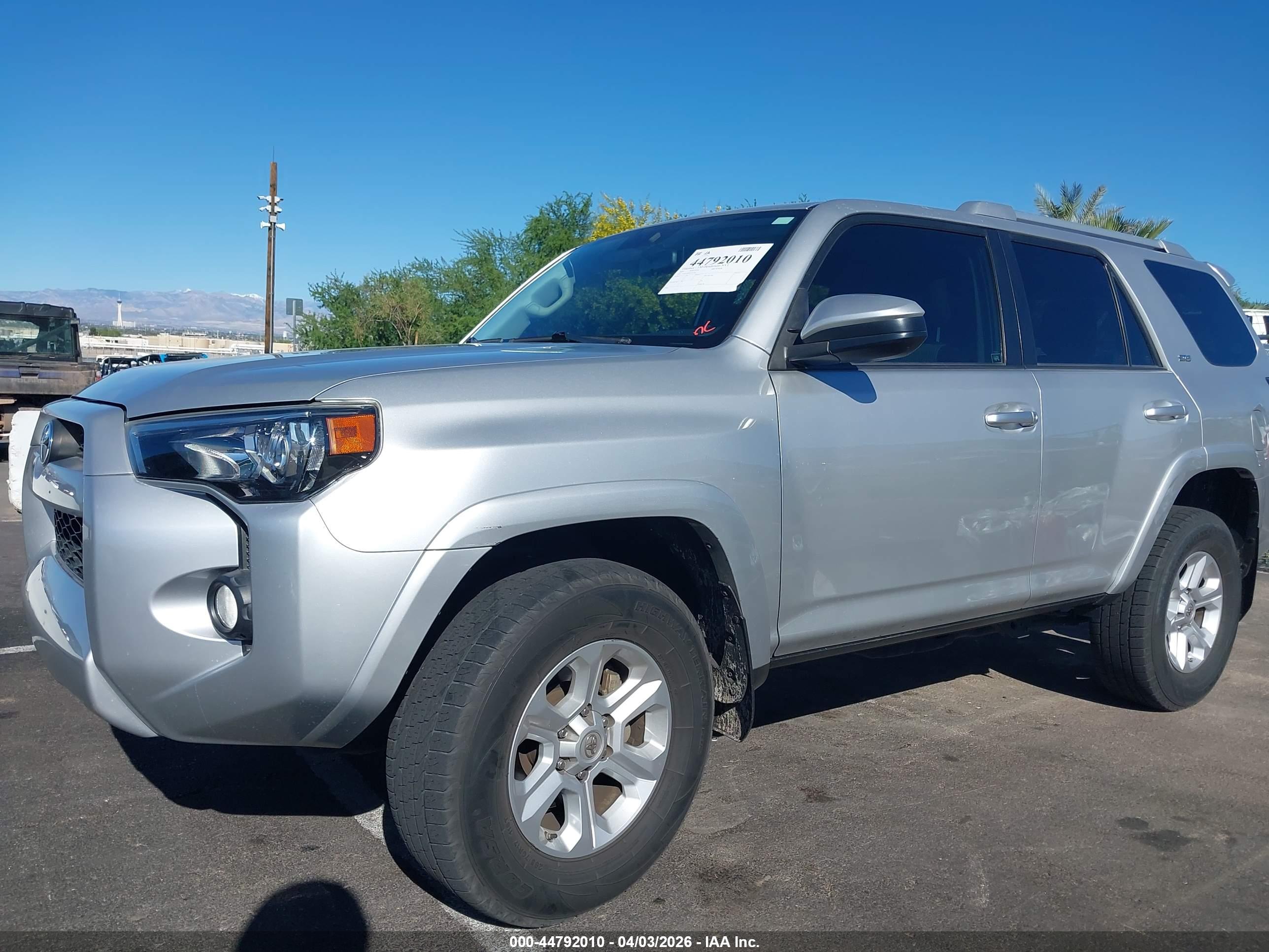 TOYOTA 4RUNNER image 6