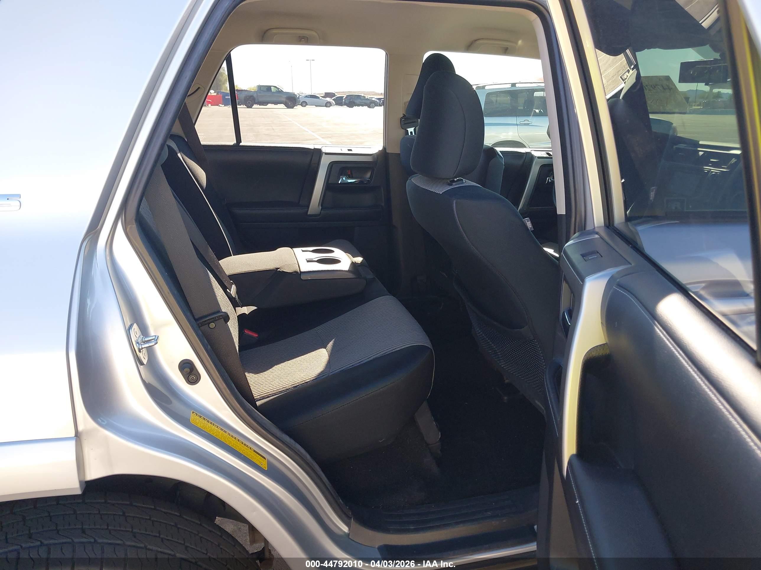 TOYOTA 4RUNNER image 8