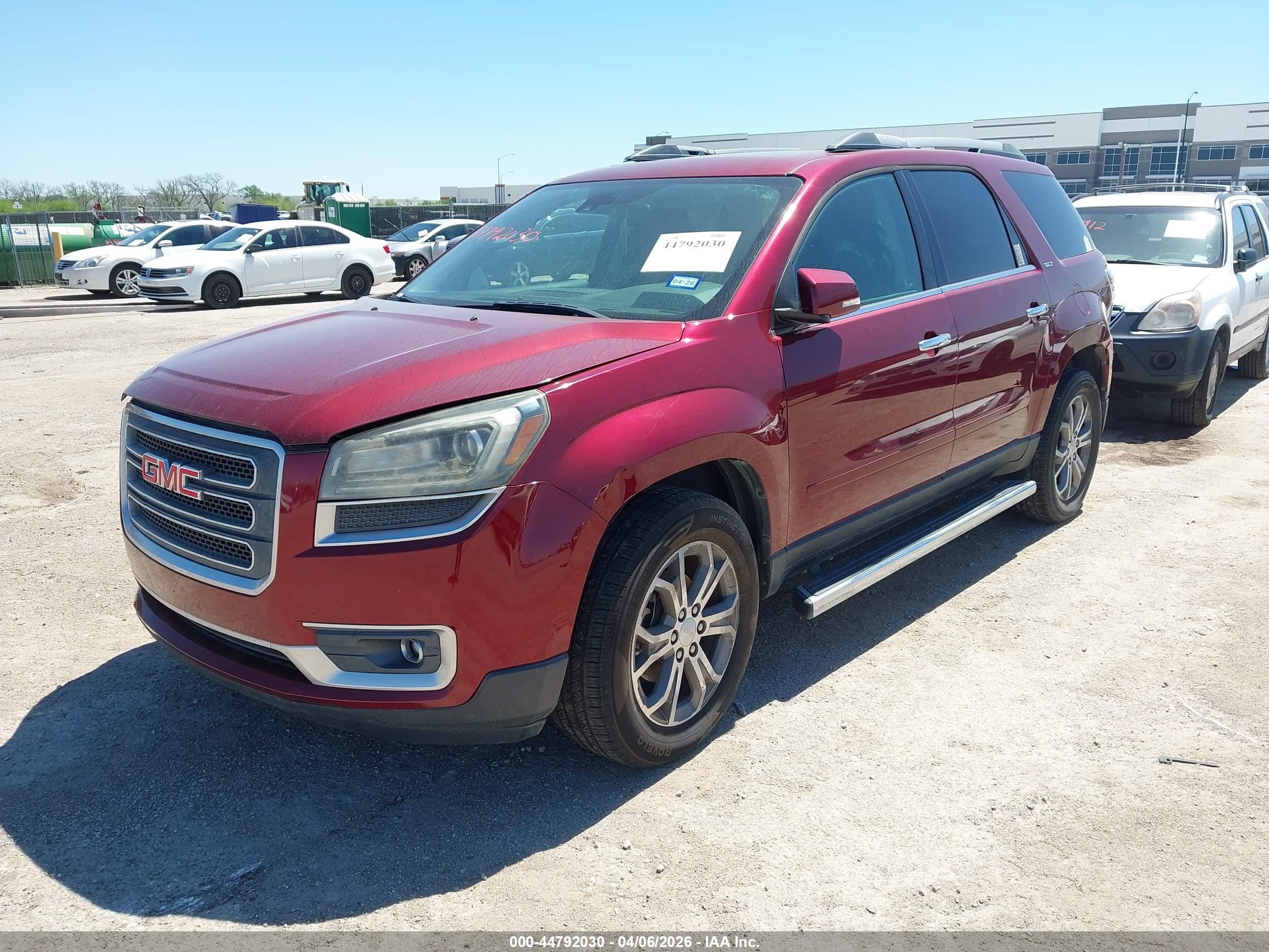 GMC ACADIA image 2
