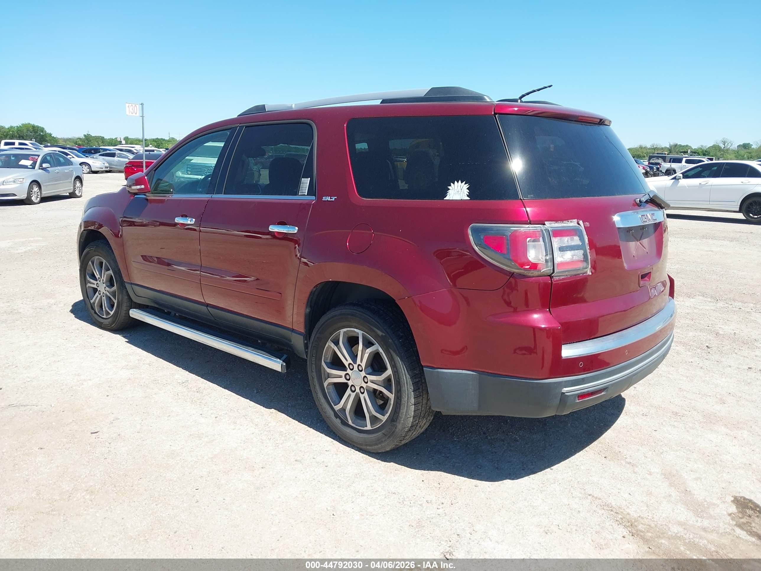 GMC ACADIA image 3