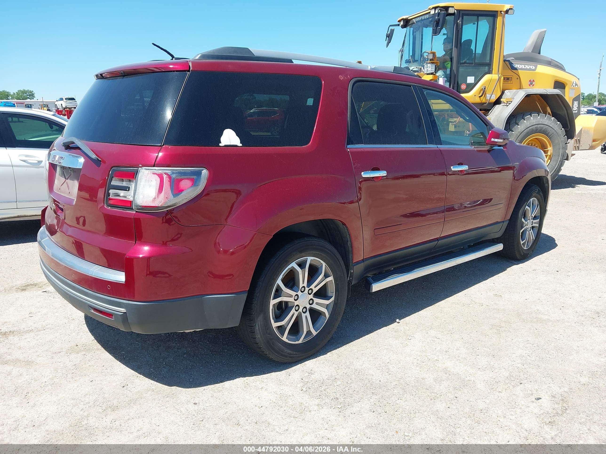 GMC ACADIA image 4